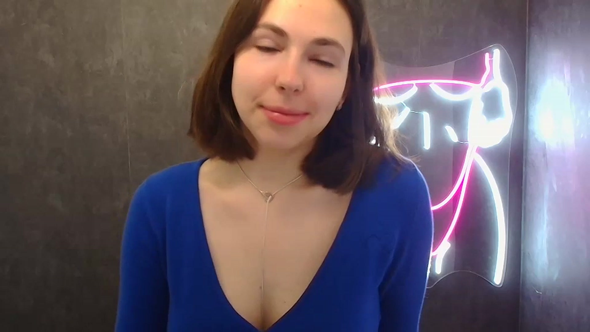 Gallery image thumbnail from Klover_Misi's myfreecams stream on, 06/25/2023, 15:55 image 10 of 20