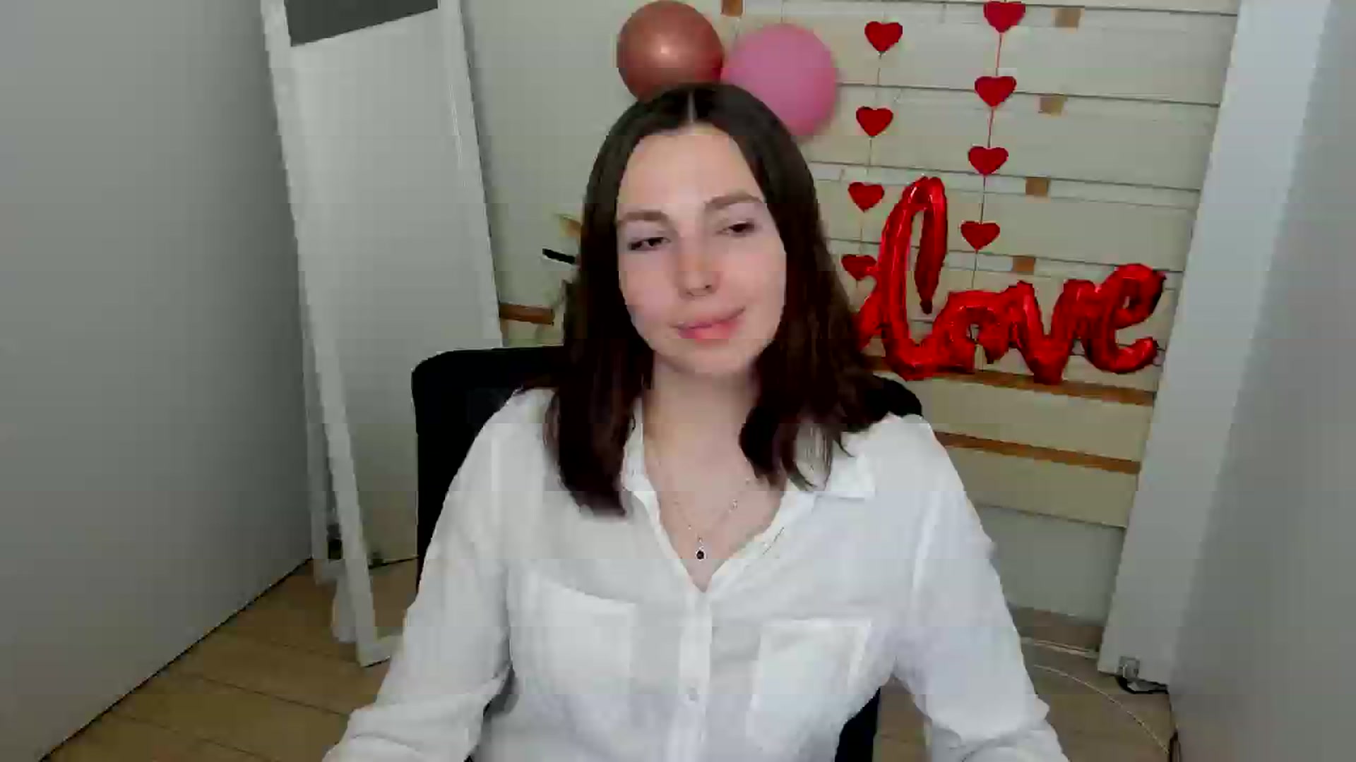 Gallery image thumbnail from Klover_Misi's myfreecams stream on, 03/23/2025, 12:36 image 8 of 20