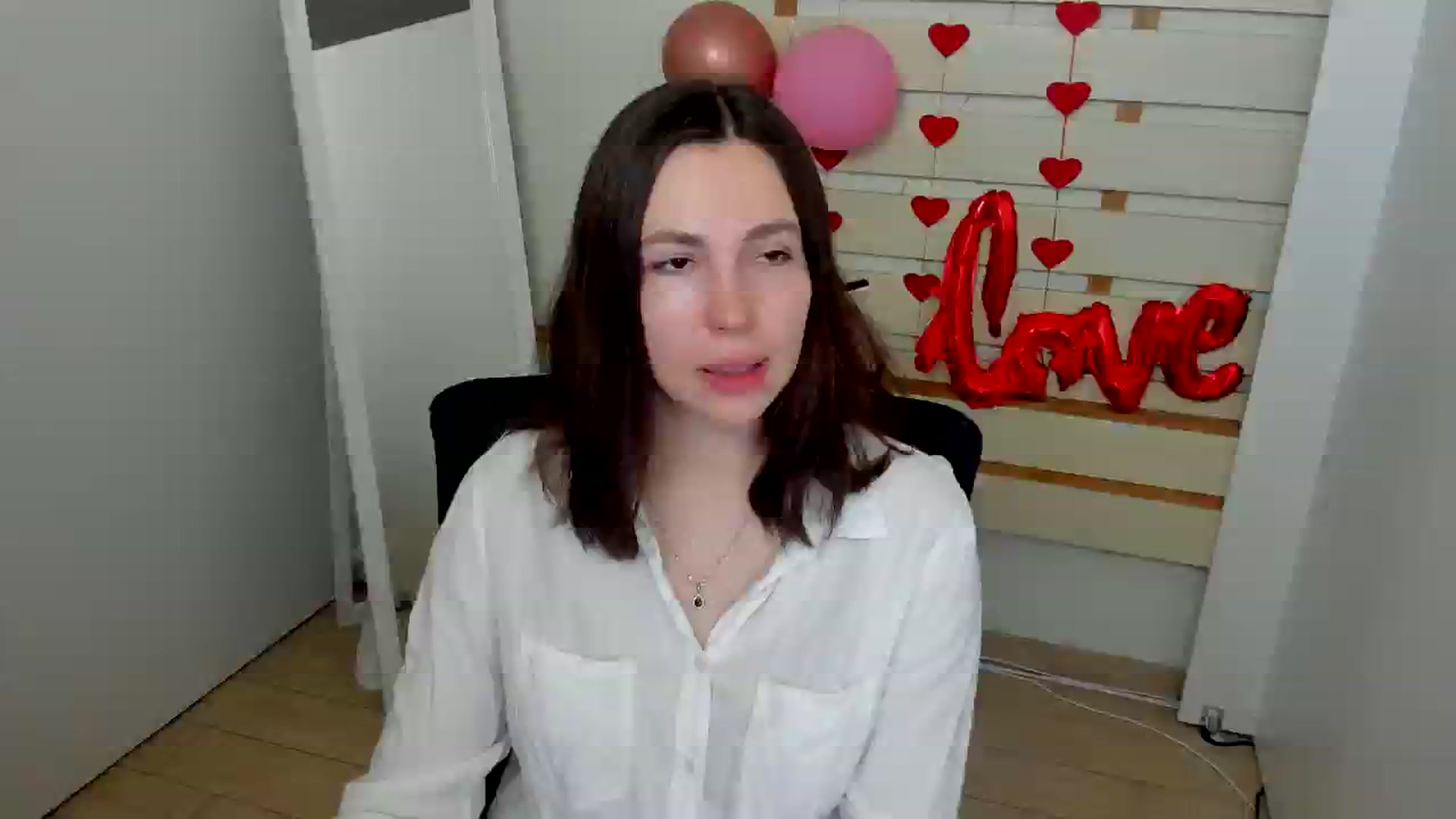 Gallery image thumbnail from Klover_Misi's myfreecams stream on, 03/23/2025, 12:36 image 10 of 20