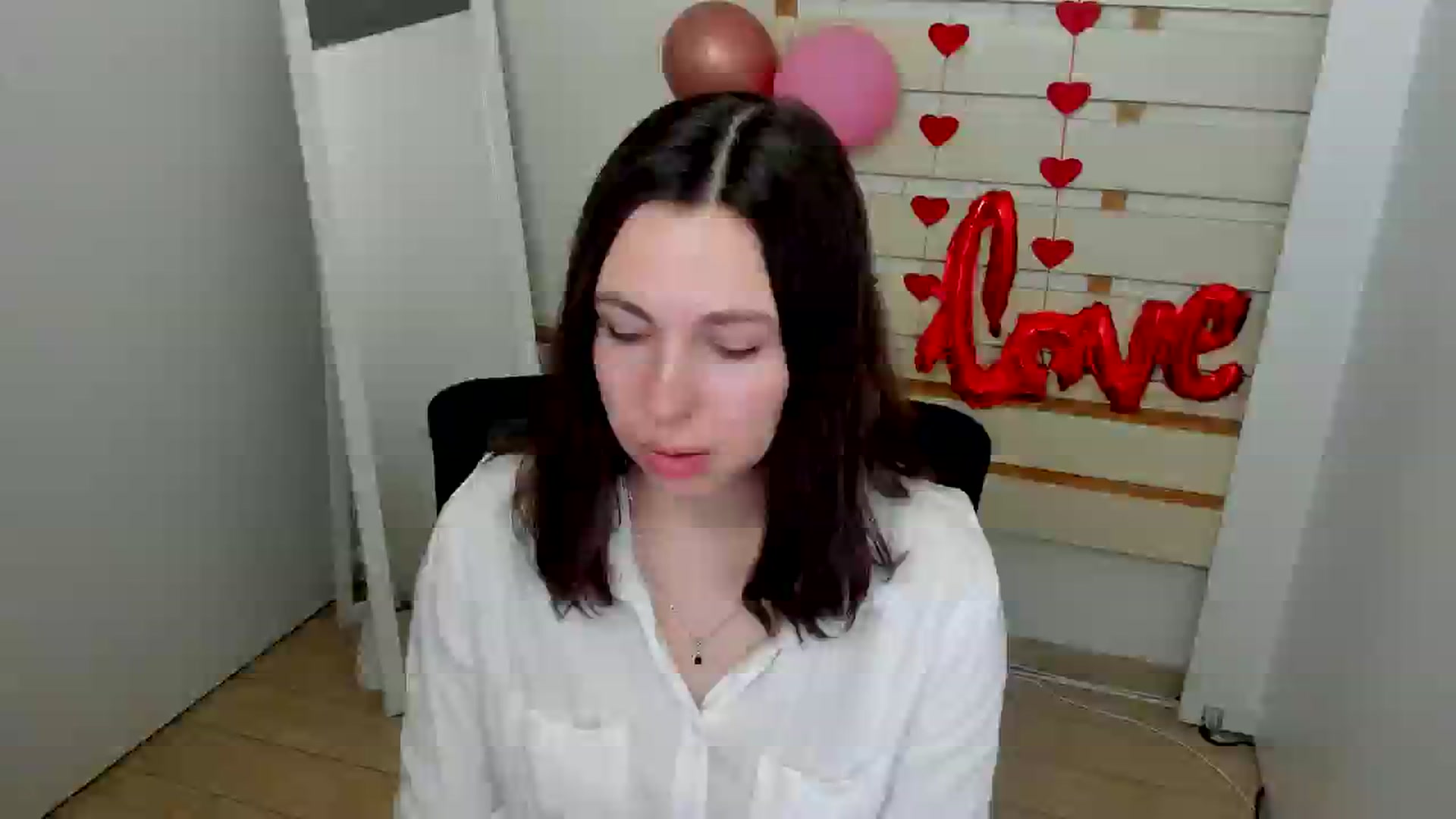 Gallery image thumbnail from Klover_Misi's myfreecams stream on, 03/23/2025, 12:36 image 14 of 20