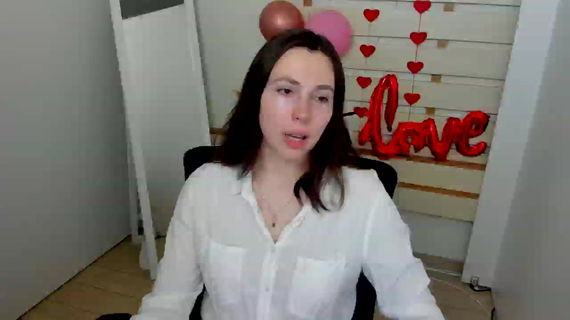 Gallery image thumbnail from Klover_Misi's myfreecams stream on, 03/23/2025, 12:36 image 1 of 20