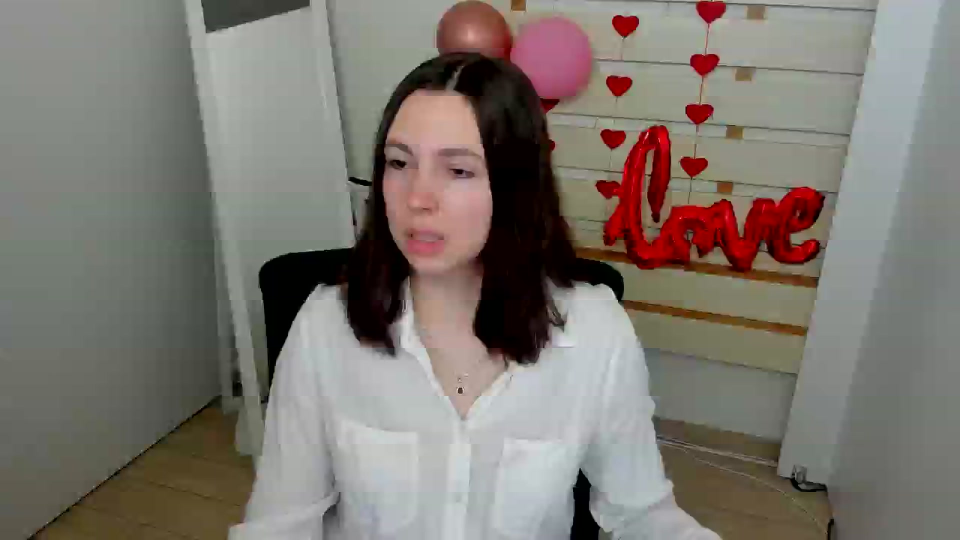 Gallery image thumbnail from Klover_Misi's myfreecams stream on, 03/23/2025, 12:36 image 15 of 20