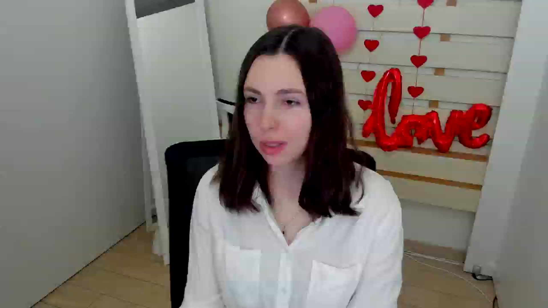 Gallery image thumbnail from Klover_Misi's myfreecams stream on, 03/23/2025, 14:40 image 5 of 20