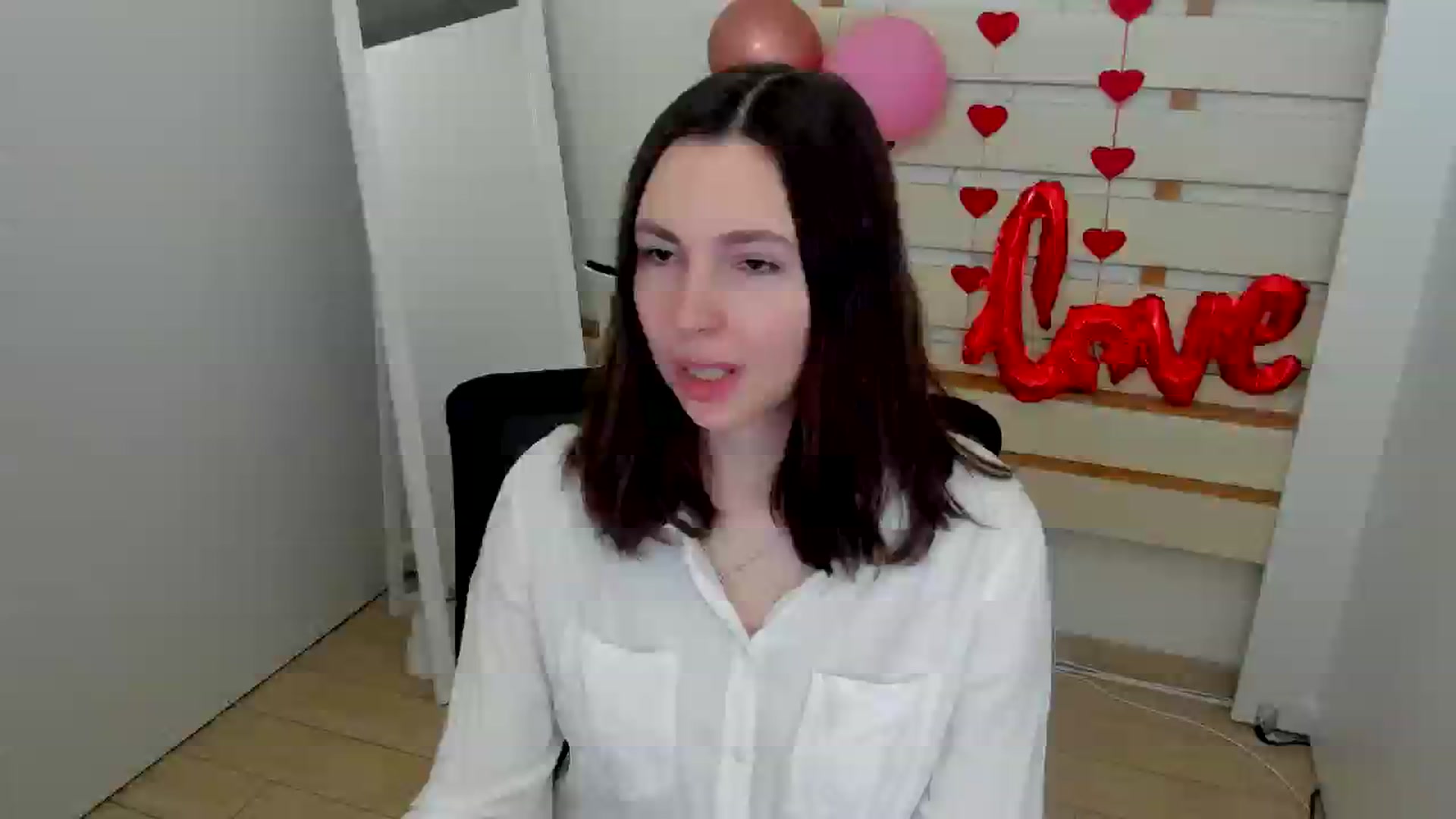 Gallery image thumbnail from Klover_Misi's myfreecams stream on, 03/23/2025, 14:40 image 3 of 20