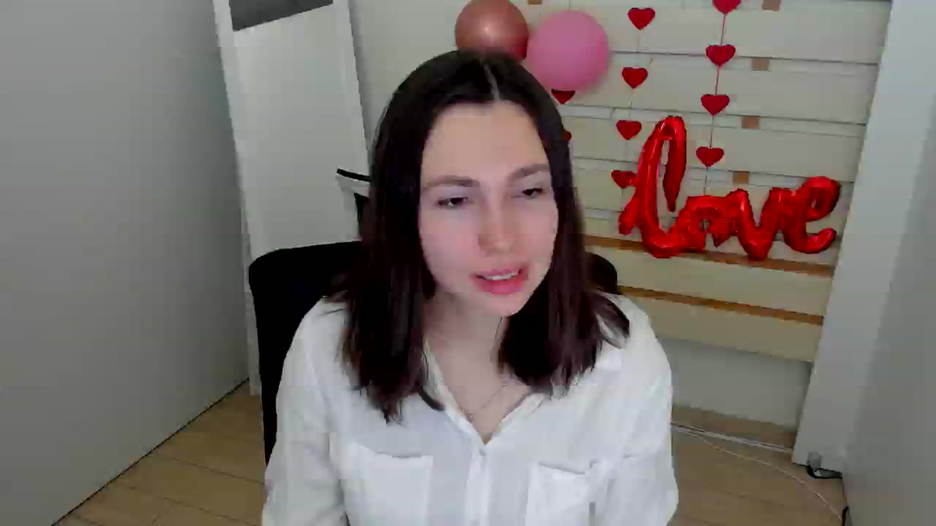 Gallery image thumbnail from Klover_Misi's myfreecams stream on, 03/23/2025, 14:40 image 7 of 20