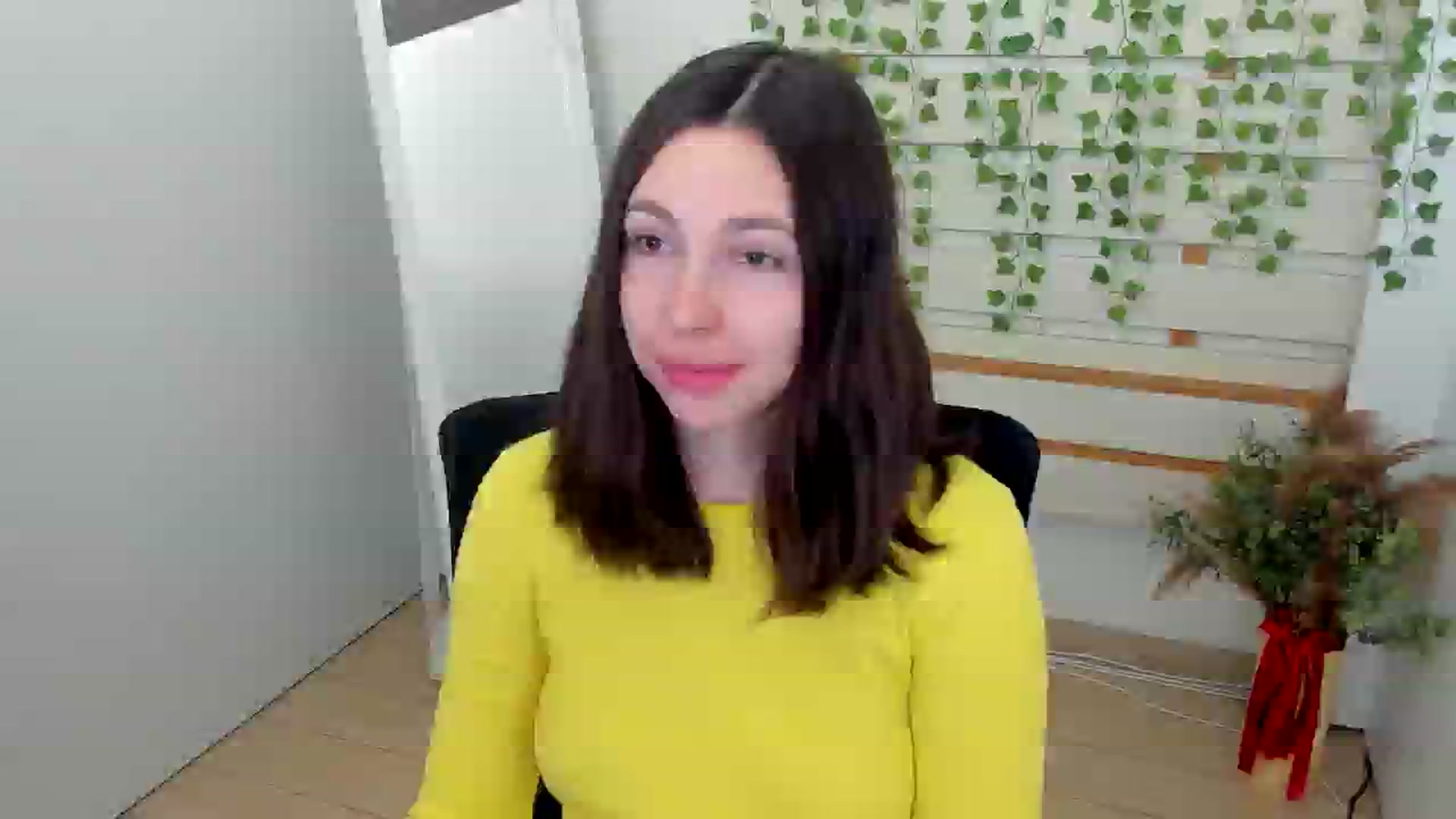 Gallery image thumbnail from Klover_Misi's myfreecams stream on, 04/21/2025, 10:17 image 5 of 20