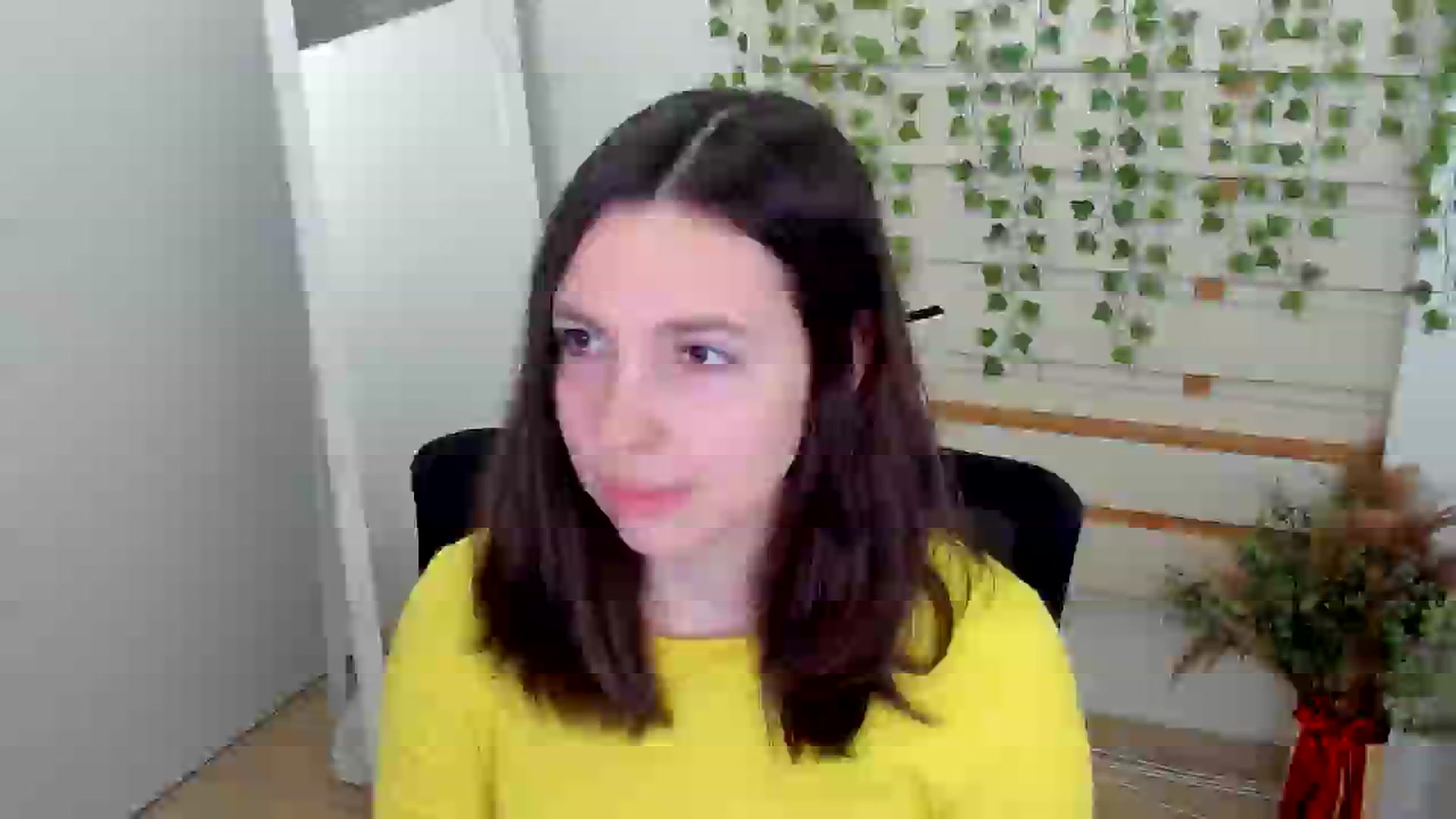 Gallery image thumbnail from Klover_Misi's myfreecams stream on, 04/21/2025, 14:25 image 3 of 20