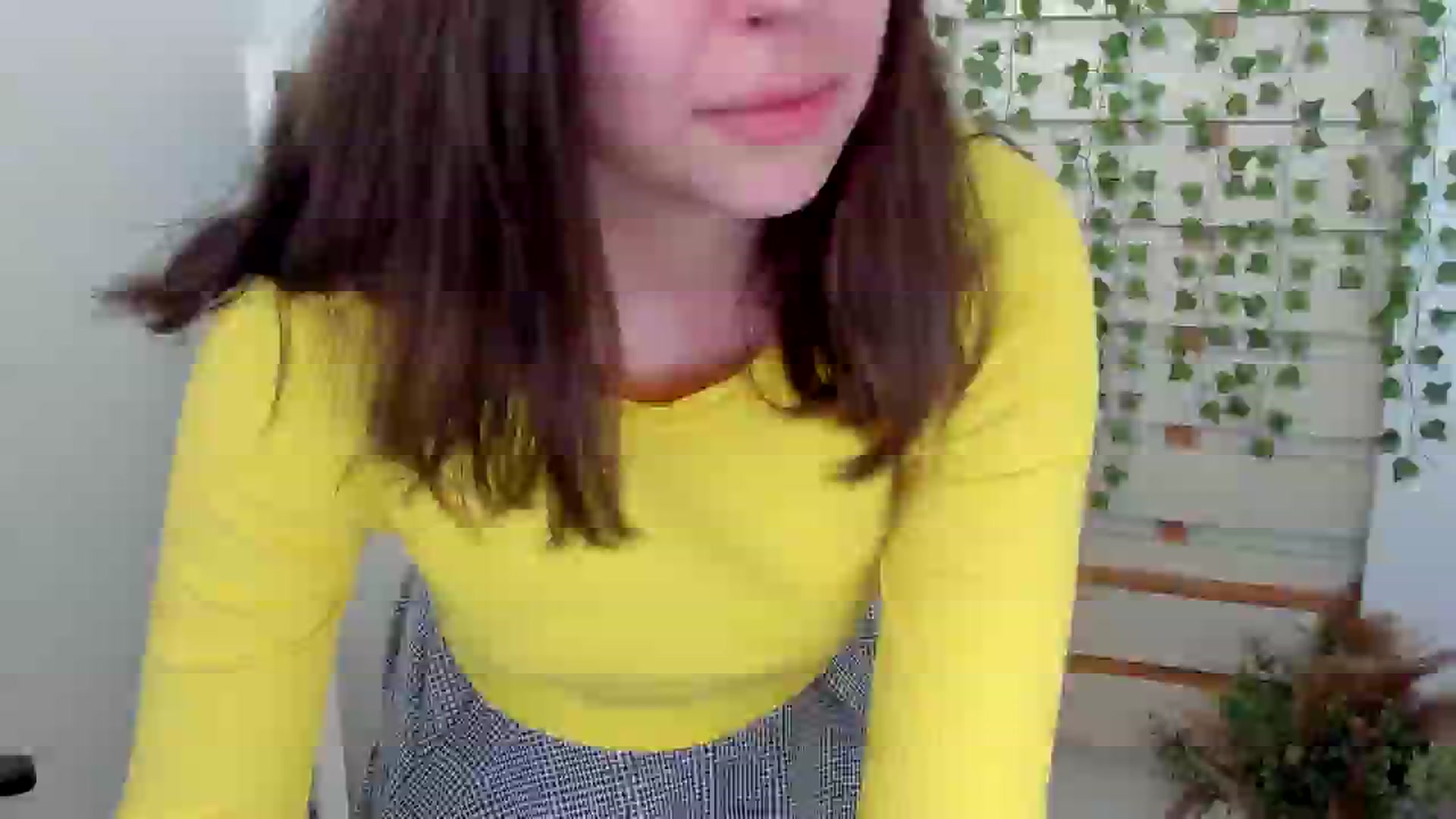Gallery image thumbnail from Klover_Misi's myfreecams stream on, 04/21/2025, 14:25 image 12 of 20