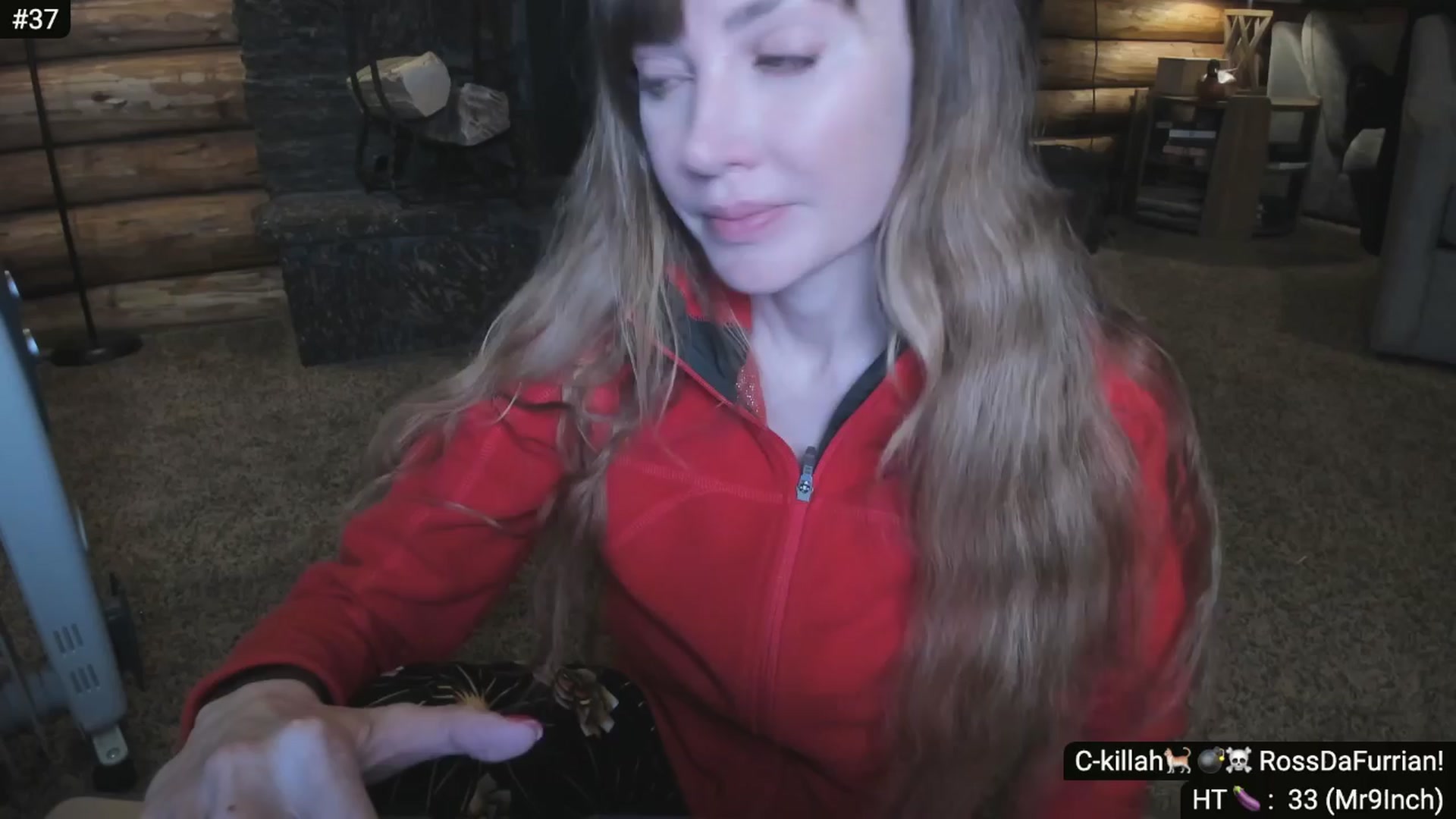 Gallery image thumbnail from KlutzyKline's myfreecams stream on, 03/25/2024, 07:03 image 4 of 20