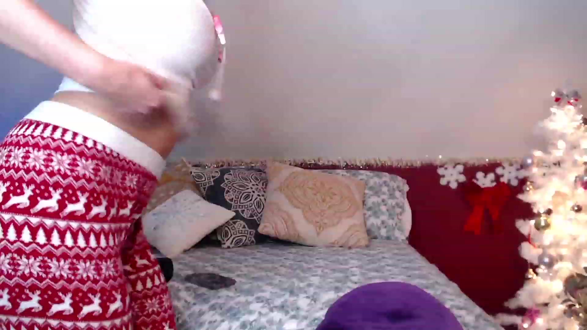 Gallery image thumbnail from Knaughtia's myfreecams stream on, 12/16/2022, 16:18 image 16 of 20