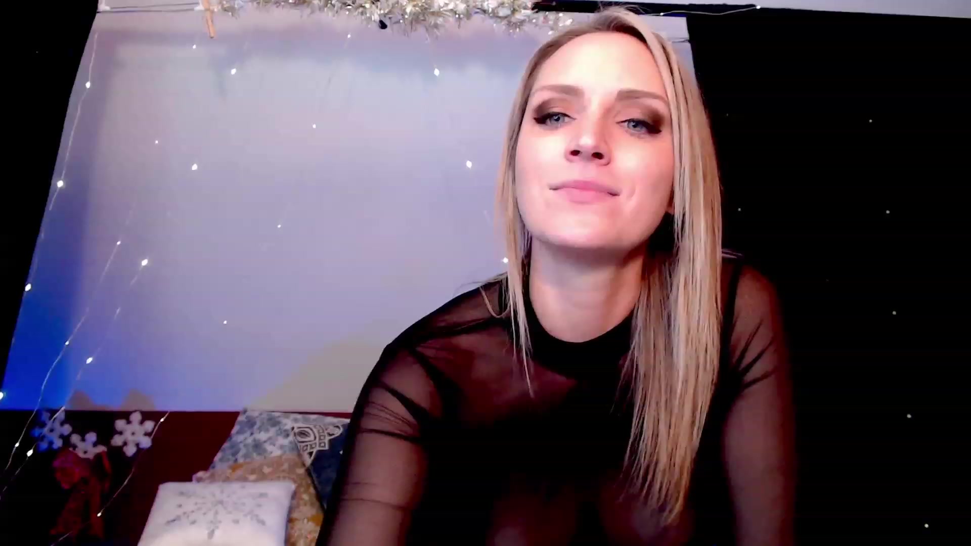 Gallery image thumbnail from Knaughtia's myfreecams stream on, 12/28/2022, 19:07 image 2 of 20