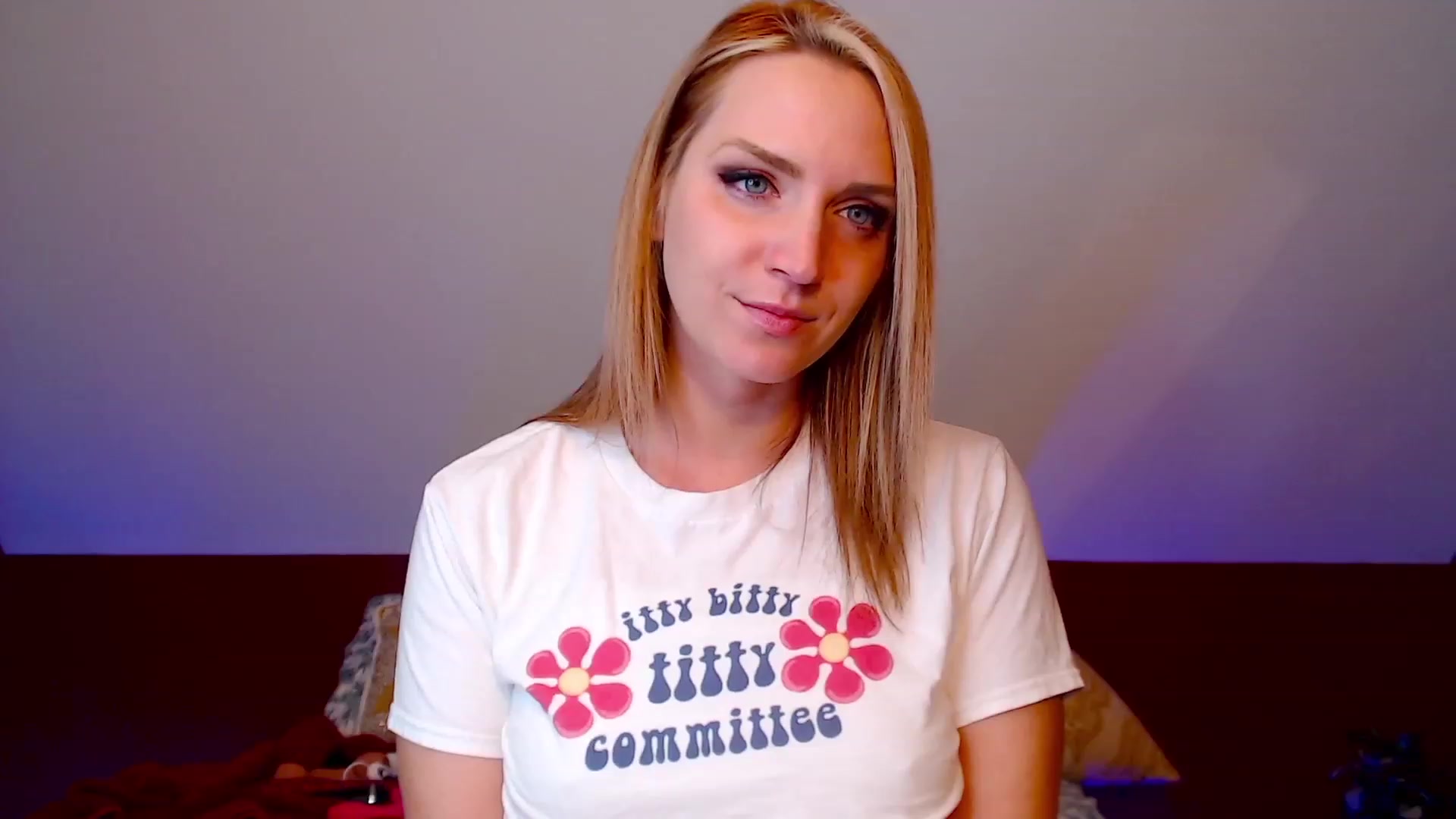 Gallery image thumbnail from Knaughtia's myfreecams stream on, 01/18/2023, 19:37 image 3 of 20