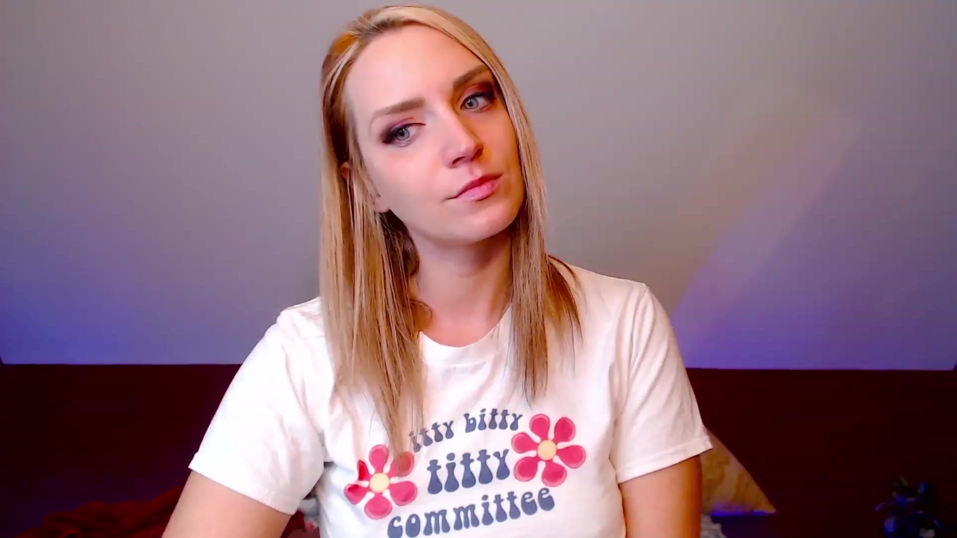 Gallery image thumbnail from Knaughtia's myfreecams stream on, 01/18/2023, 19:37 image 4 of 20