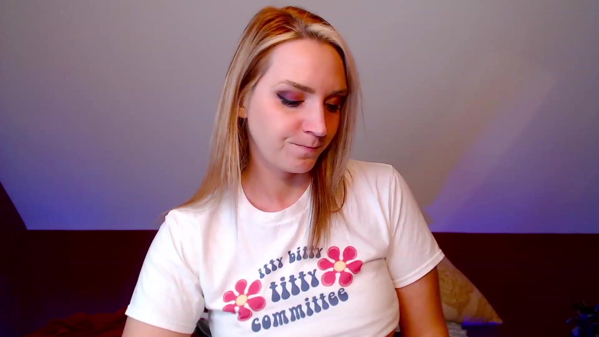 Gallery image thumbnail from Knaughtia's myfreecams stream on, 01/18/2023, 20:01 image 3 of 20