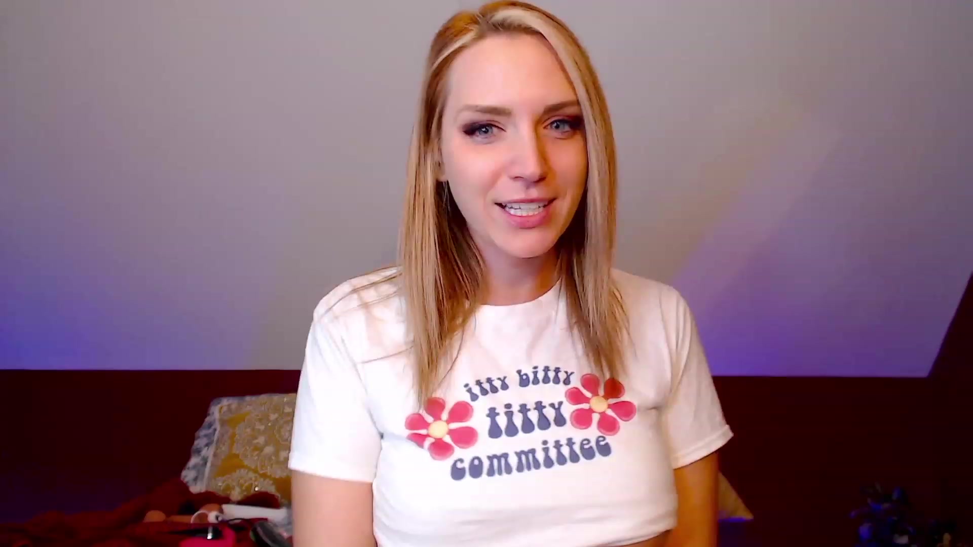 Gallery image thumbnail from Knaughtia's myfreecams stream on, 01/18/2023, 20:01 image 2 of 20