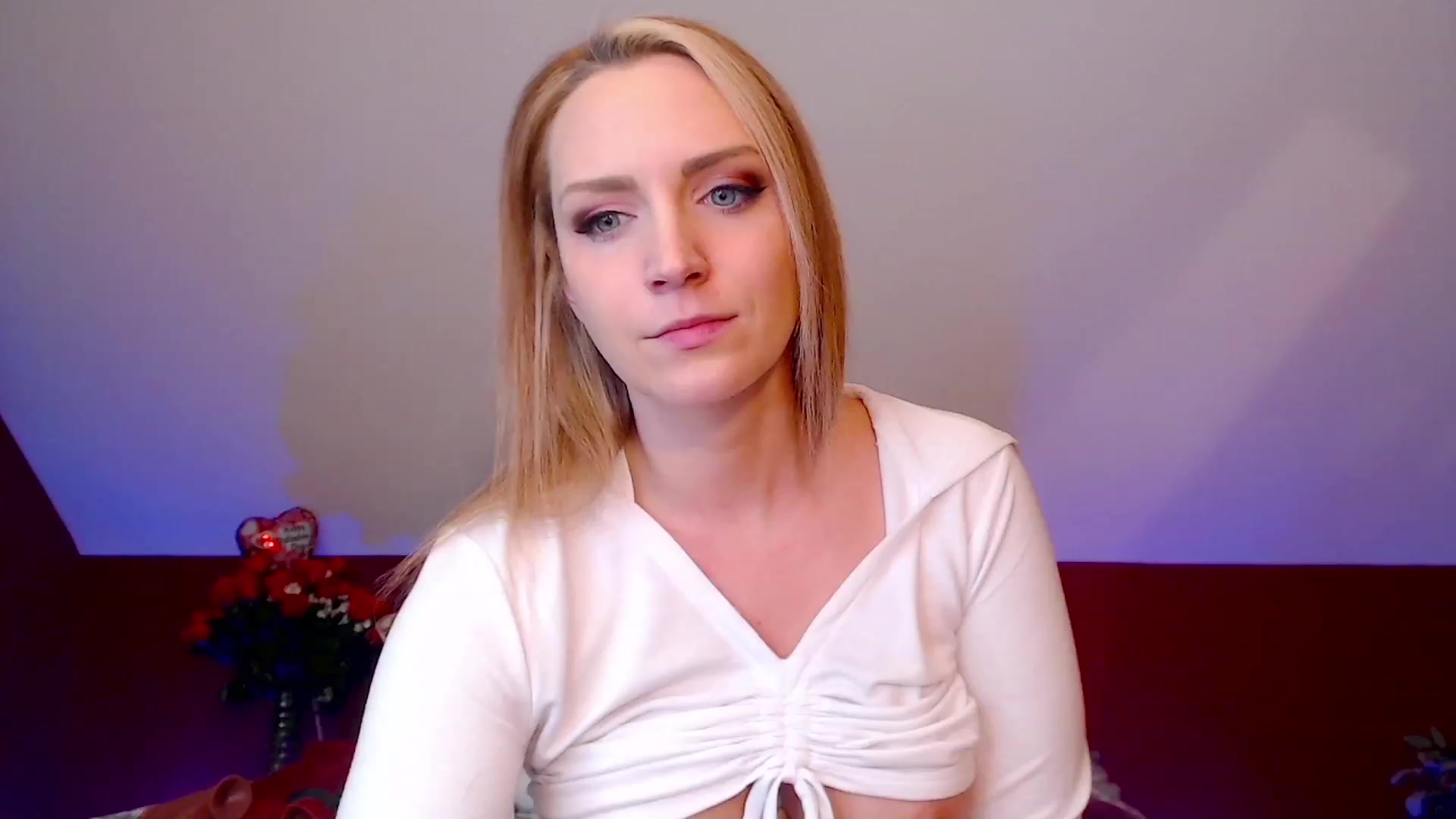 Gallery image thumbnail from Knaughtia's myfreecams stream on, 02/03/2023, 21:34 image 8 of 20