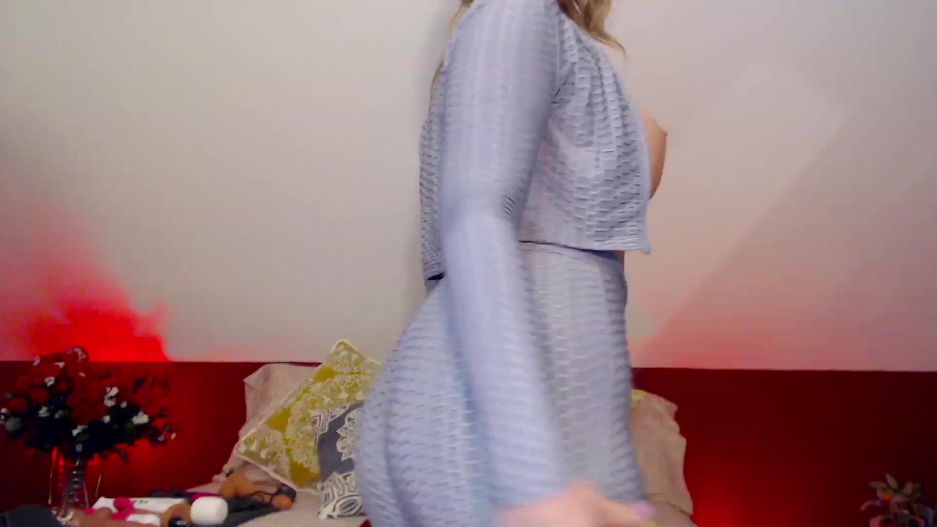 Gallery image thumbnail from Knaughtia's myfreecams stream on, 02/06/2023, 19:14 image 19 of 20
