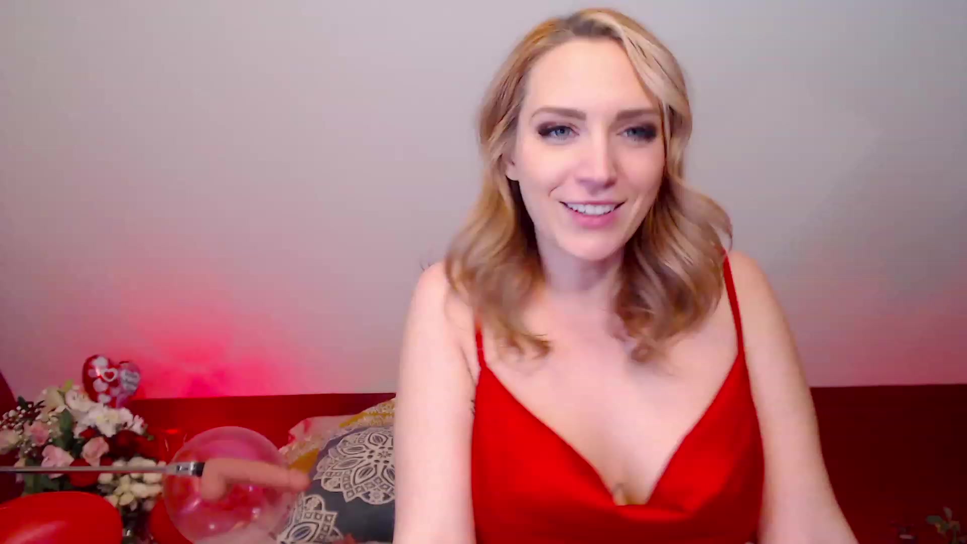 Gallery image thumbnail from Knaughtia's myfreecams stream on, 02/14/2023, 19:09 image 15 of 20