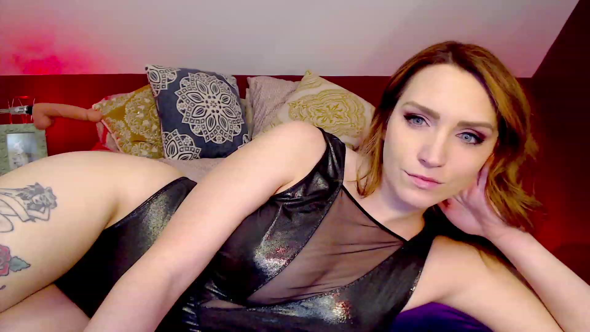 Gallery image thumbnail from Knaughtia's myfreecams stream on, 02/22/2023, 17:16 image 10 of 20