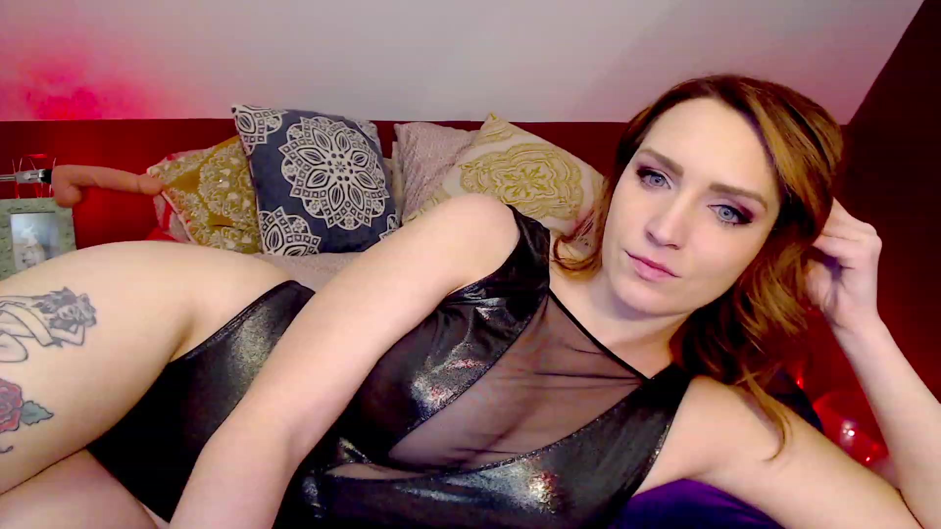 Gallery image thumbnail from Knaughtia's myfreecams stream on, 02/22/2023, 17:16 image 2 of 20
