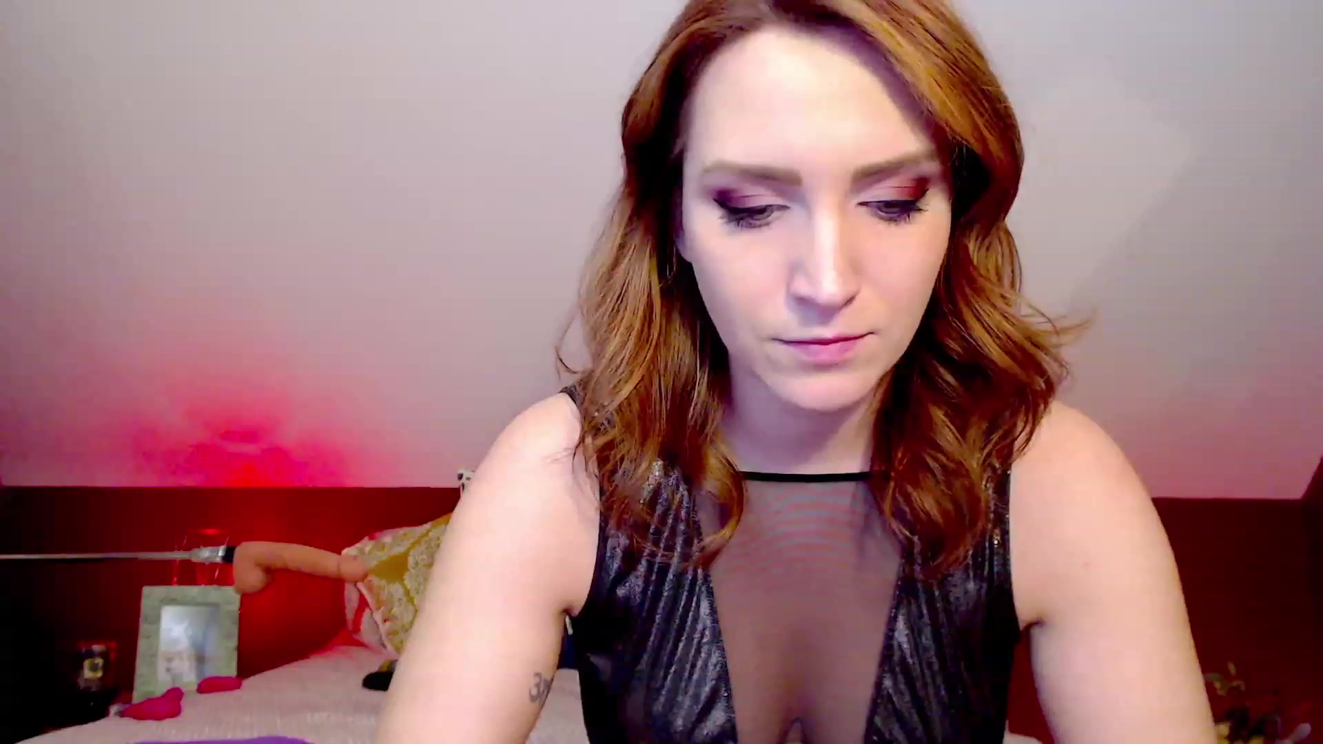 Gallery image thumbnail from Knaughtia's myfreecams stream on, 02/22/2023, 17:16 image 20 of 20