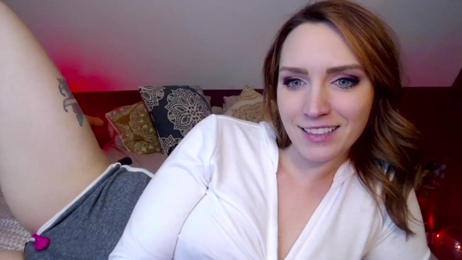 Gallery image thumbnail from Knaughtia's myfreecams stream on, 02/22/2023, 19:52 image 19 of 20