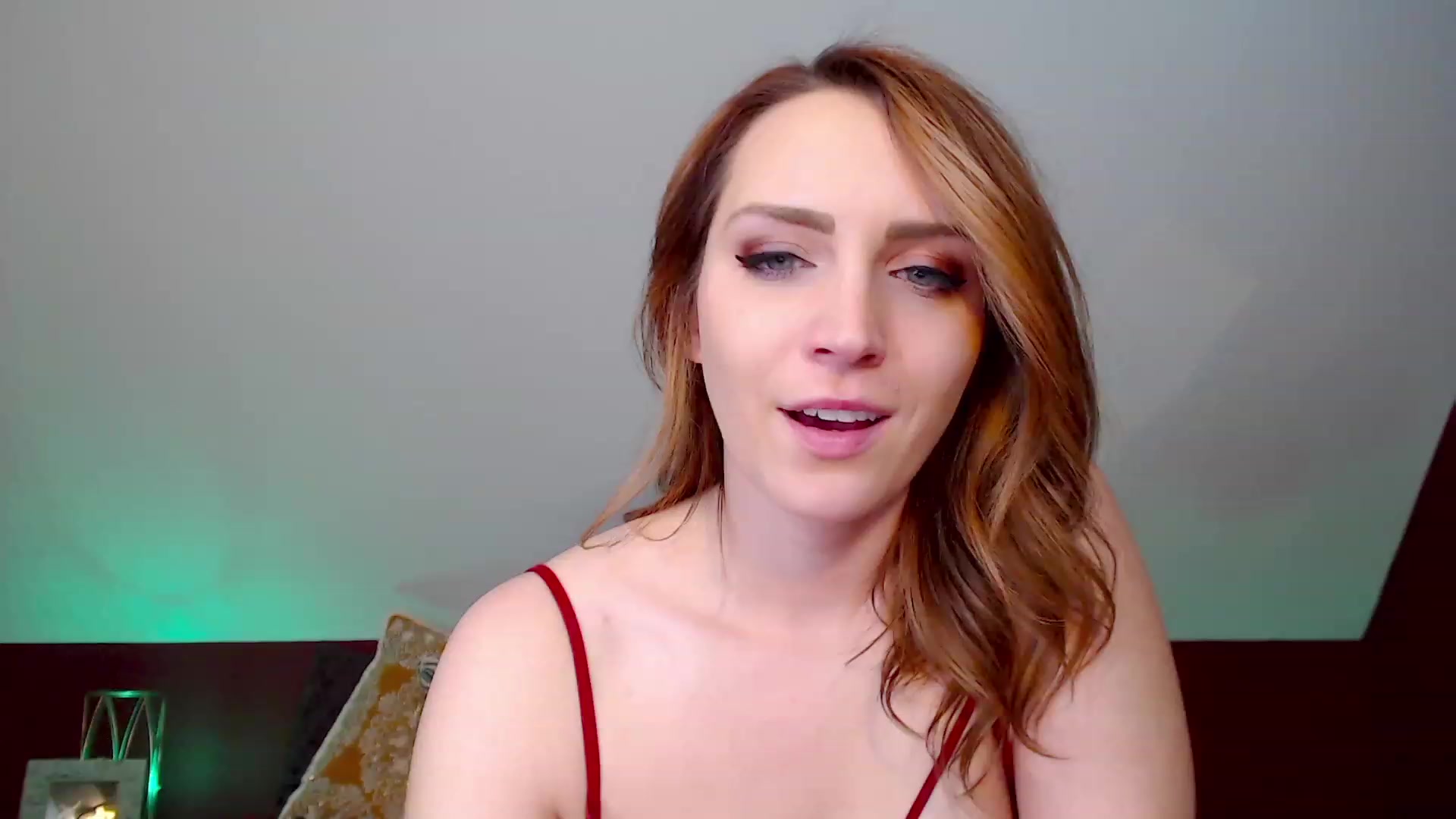 Gallery image thumbnail from Knaughtia's myfreecams stream on, 03/07/2023, 21:18 image 6 of 20