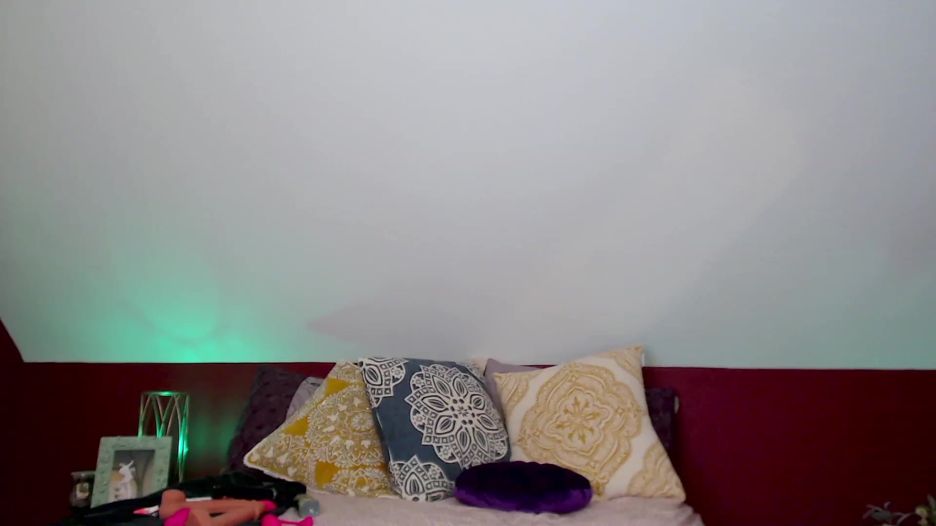 Gallery image thumbnail from Knaughtia's myfreecams stream on, 04/05/2023, 18:06 image 1 of 20