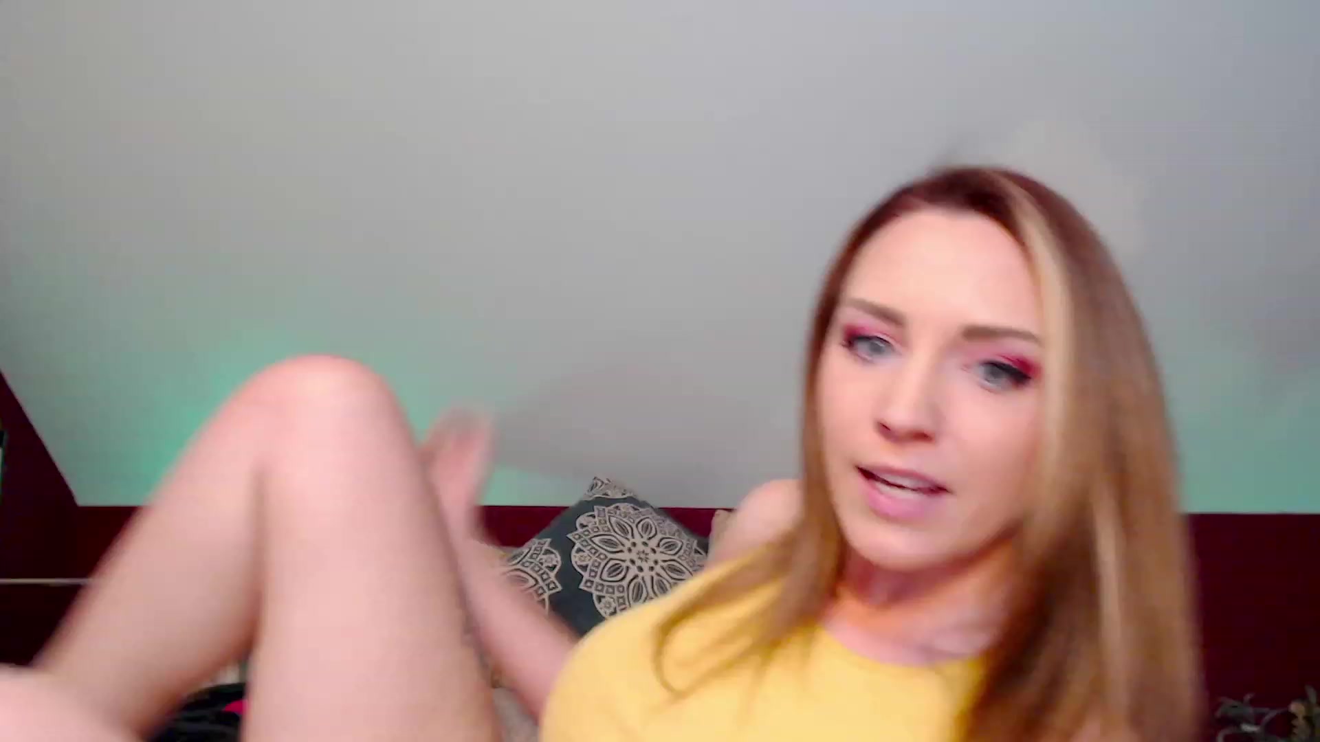 Gallery image thumbnail from Knaughtia's myfreecams stream on, 04/17/2023, 17:18 image 3 of 20