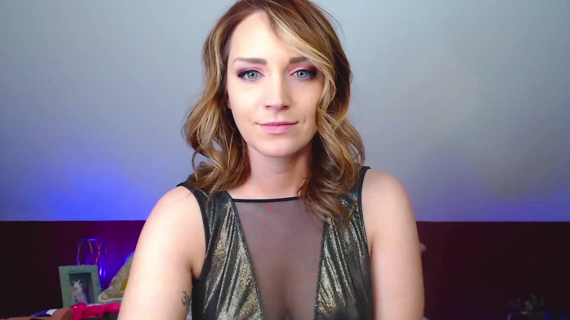 Gallery image thumbnail from Knaughtia's myfreecams stream on, 04/25/2023, 17:03 image 5 of 20