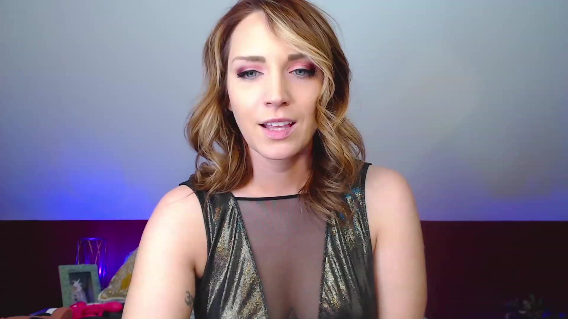 Gallery image thumbnail from Knaughtia's myfreecams stream on, 04/25/2023, 17:03 image 6 of 20