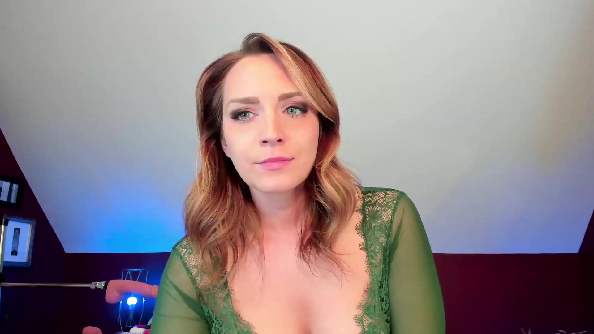 Gallery image thumbnail from Knaughtia's myfreecams stream on, 05/23/2023, 17:21 image 1 of 20