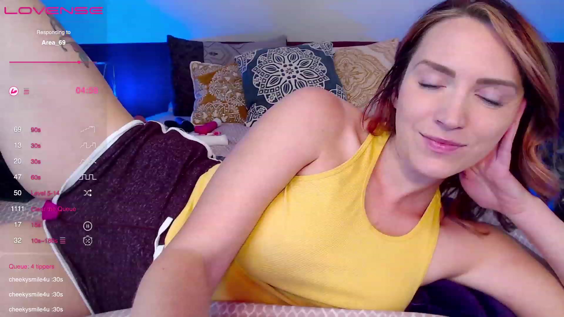 Gallery image thumbnail from Knaughtia's myfreecams stream on, 06/12/2023, 17:02 image 11 of 20