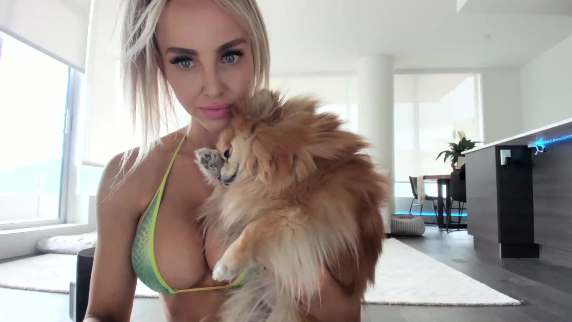 Gallery image thumbnail from KnockinBootss's myfreecams stream on, 04/13/2023, 22:08 image 13 of 20