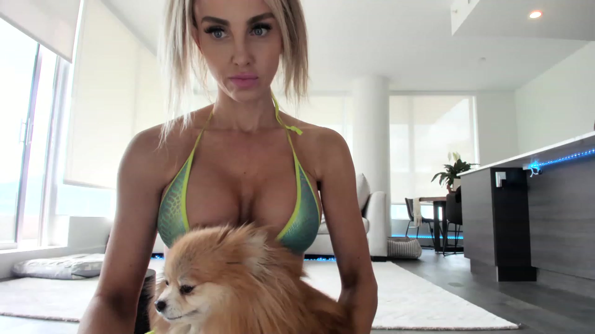 Gallery image thumbnail from KnockinBootss's myfreecams stream on, 04/13/2023, 22:08 image 16 of 20
