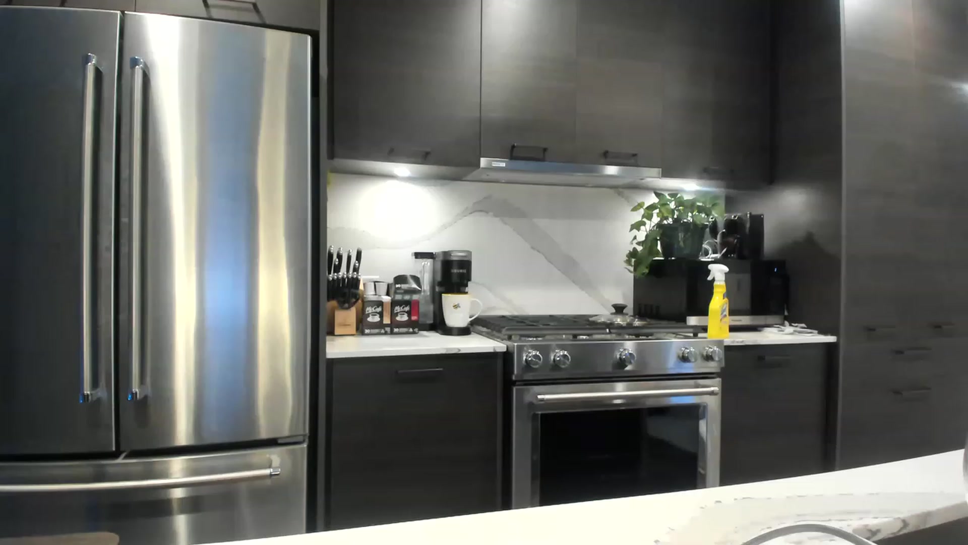 Gallery image thumbnail from KnockinBootss's myfreecams stream on, 04/29/2023, 06:52 image 8 of 20