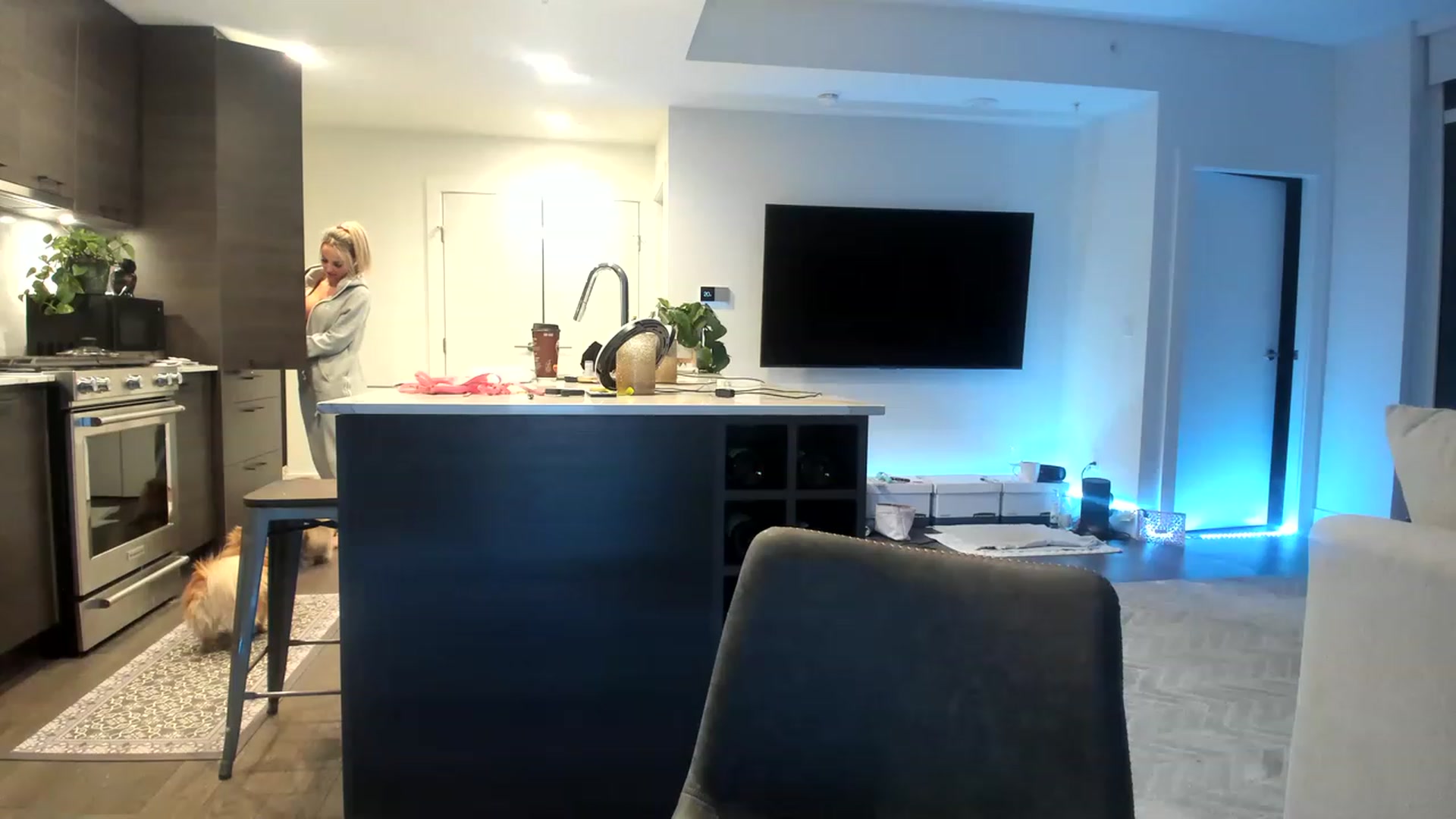 Gallery image thumbnail from KnockinBootss's myfreecams stream on, 04/30/2023, 05:41 image 20 of 20