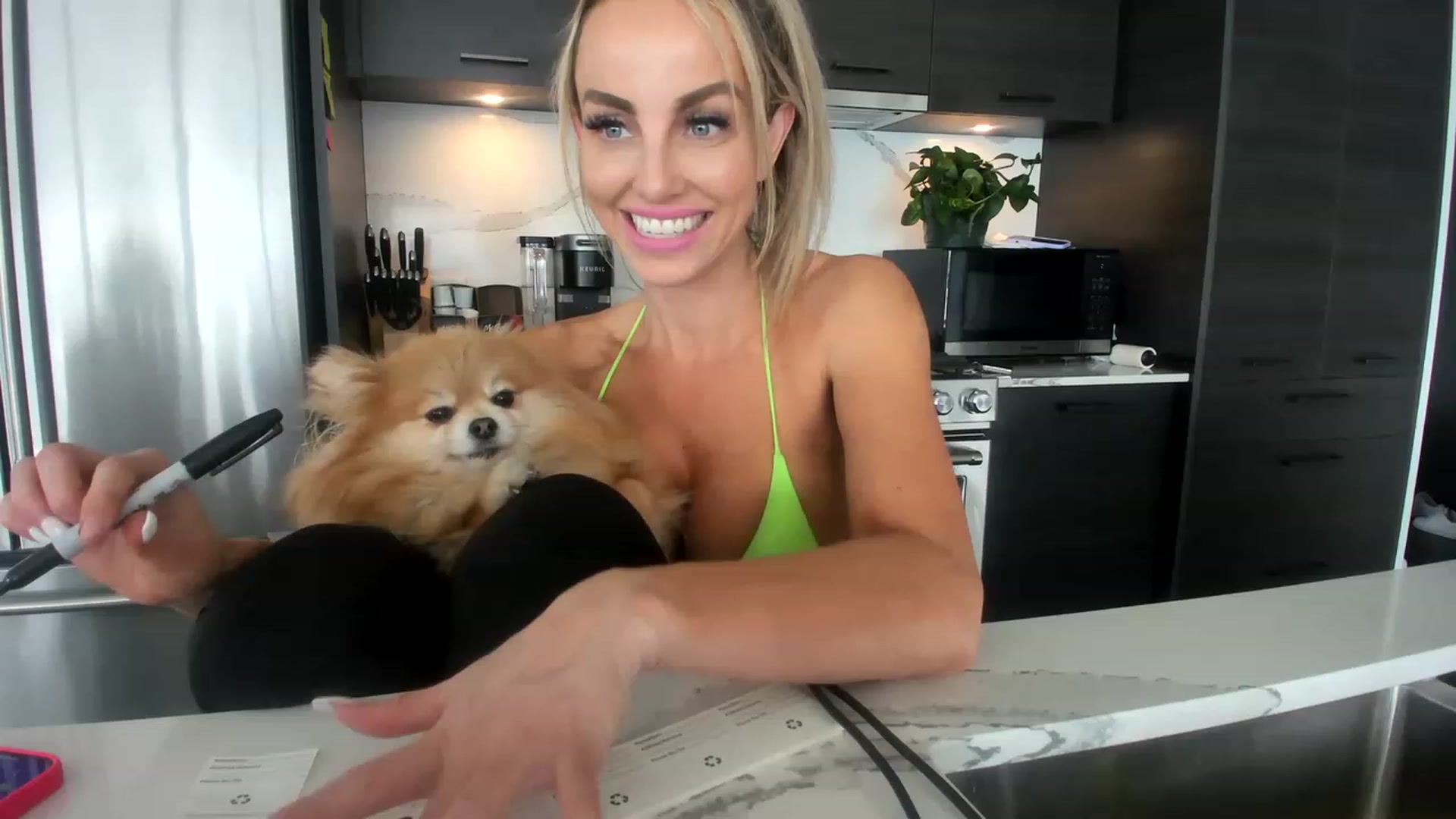 Gallery image thumbnail from KnockinBootss's myfreecams stream on, 05/04/2023, 23:51 image 12 of 20