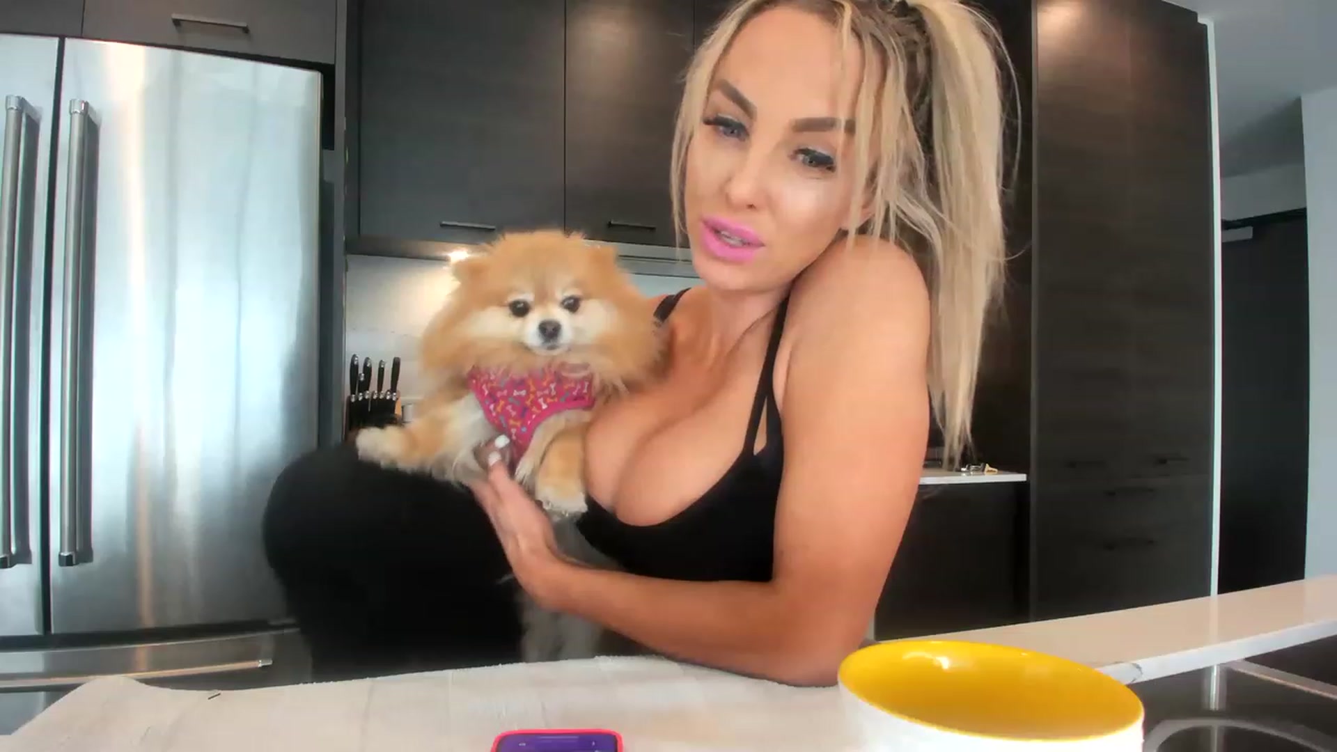 Gallery image thumbnail from KnockinBootss's myfreecams stream on, 05/06/2023, 20:44 image 10 of 20