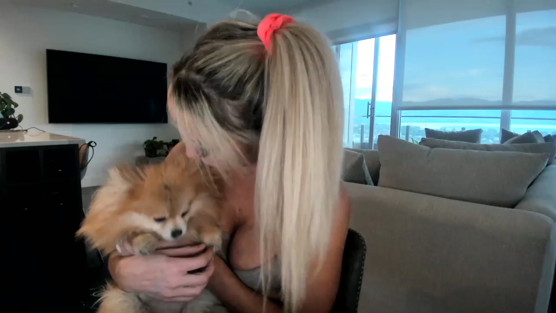 Gallery image thumbnail from KnockinBootss's myfreecams stream on, 05/09/2023, 03:20 image 11 of 20