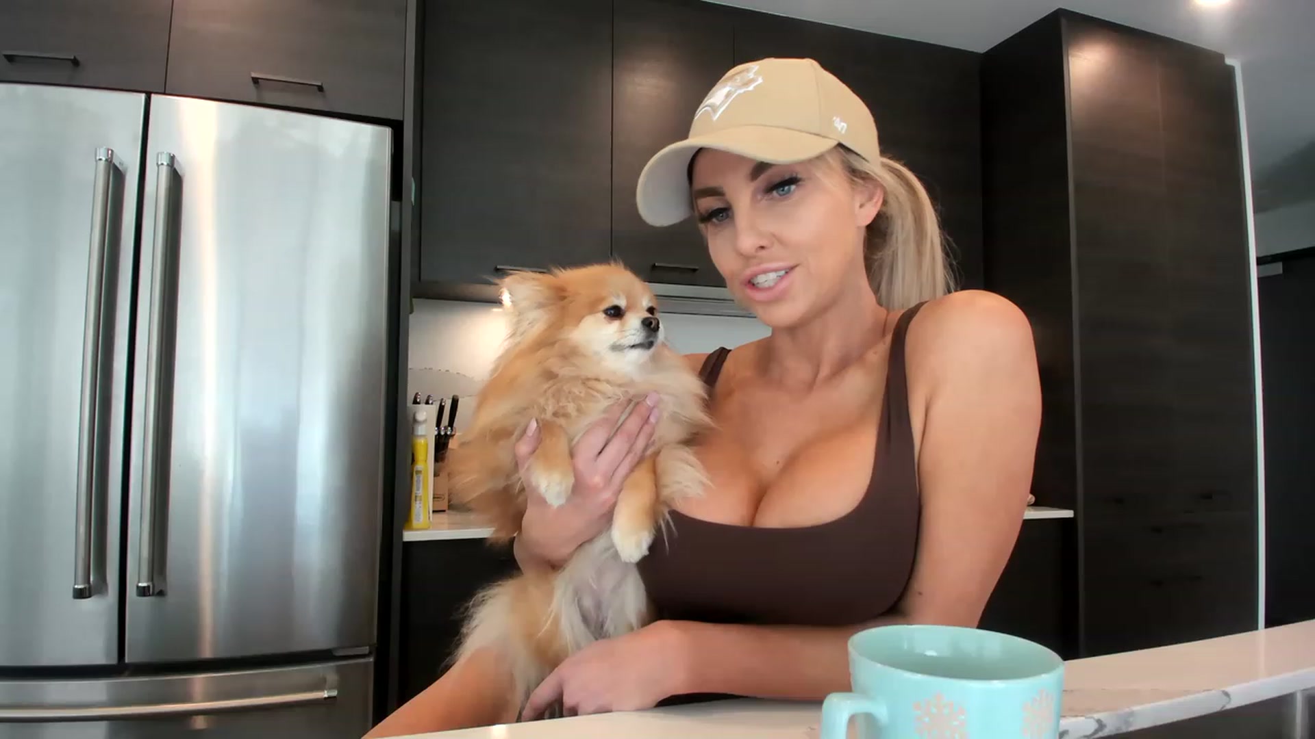 Gallery image thumbnail from KnockinBootss's myfreecams stream on, 06/17/2023, 22:28 image 1 of 20