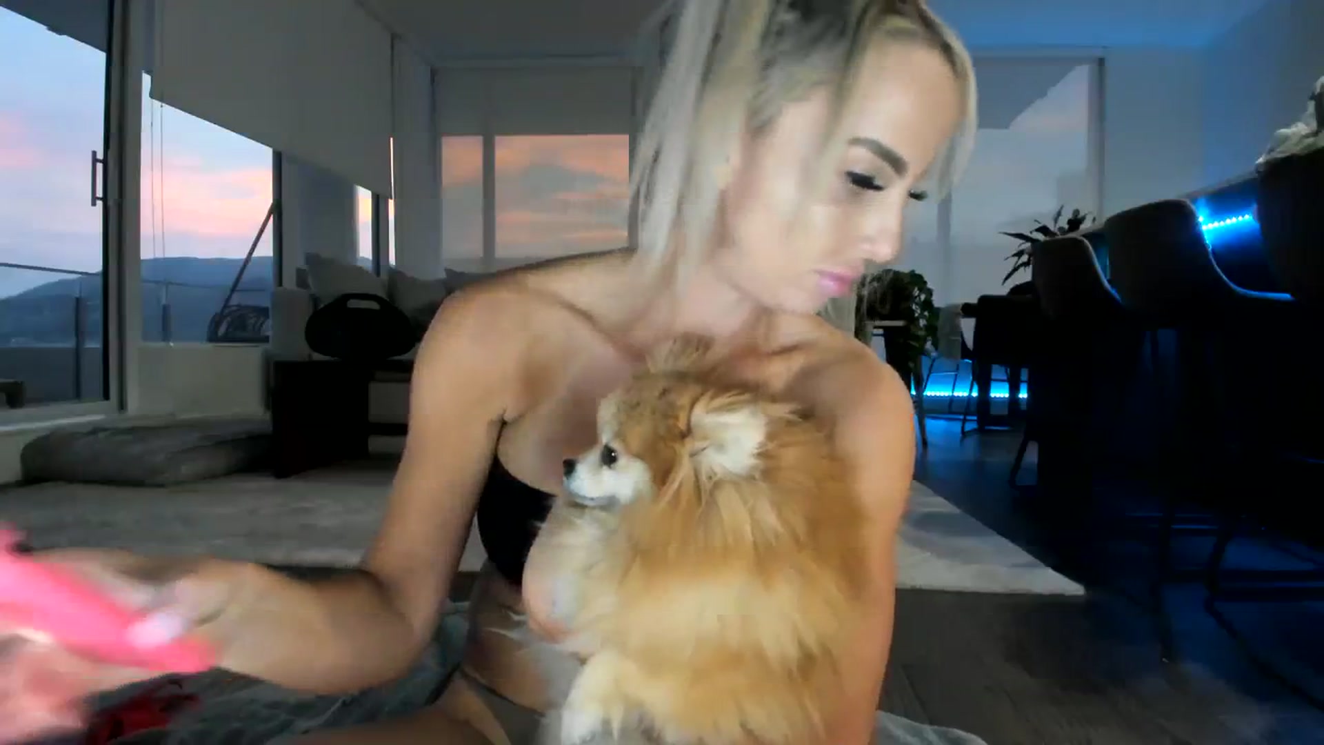 Gallery image thumbnail from KnockinBootss's myfreecams stream on, 08/16/2023, 03:34 image 19 of 20