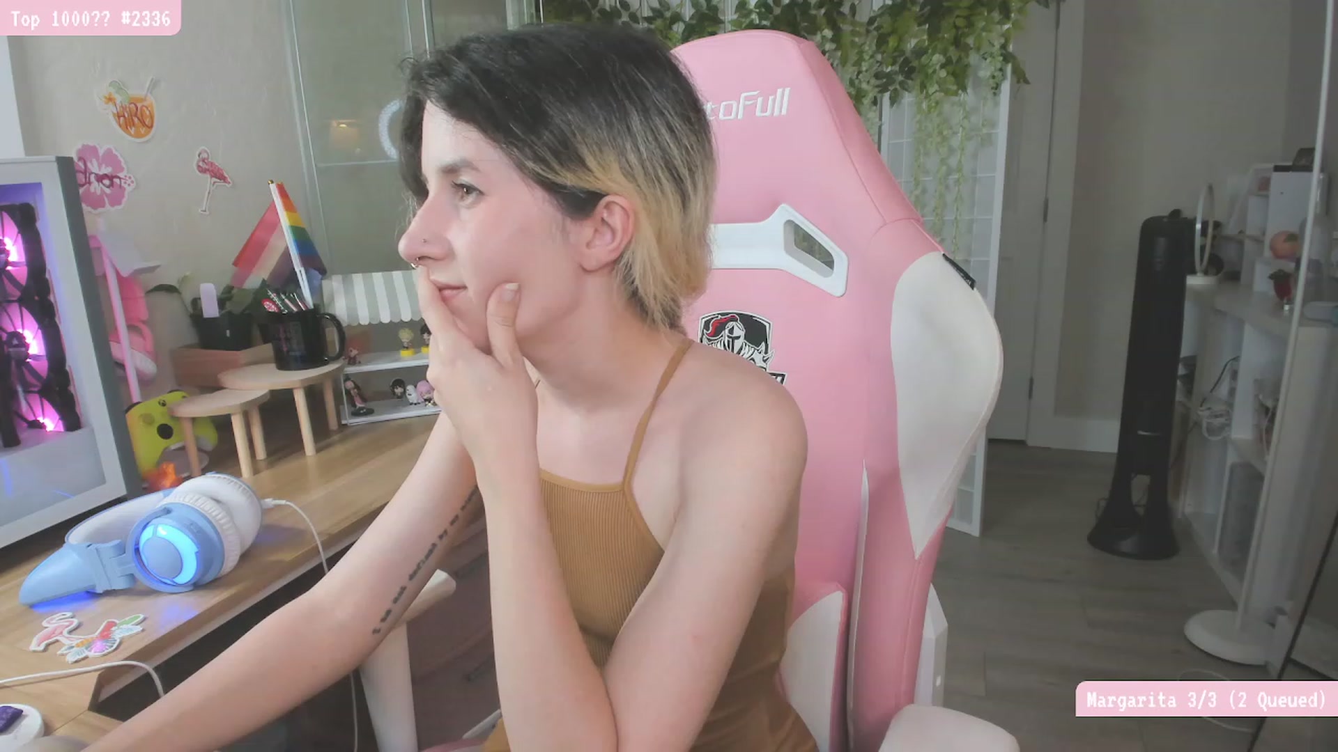 Gallery image thumbnail from KomoBear's myfreecams stream on, 06/13/2023, 06:20 image 13 of 20