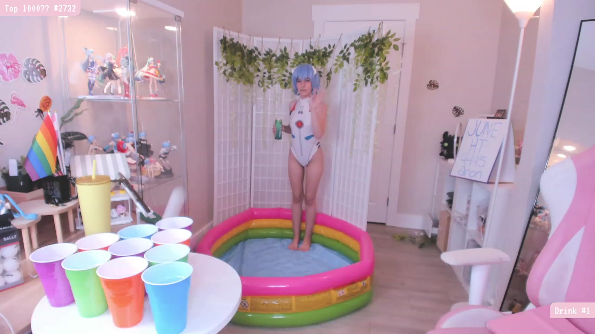 Gallery image thumbnail from KomoBear's myfreecams stream on, 06/18/2023, 03:35 image 14 of 20