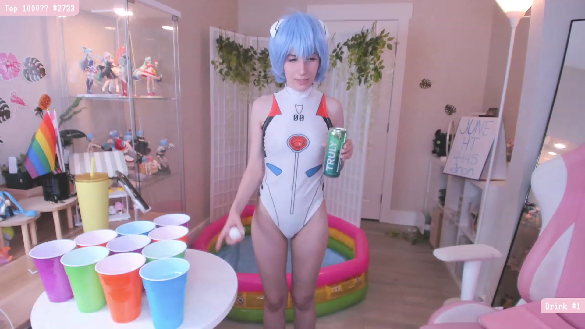 Gallery image thumbnail from KomoBear's myfreecams stream on, 06/18/2023, 03:35 image 13 of 20