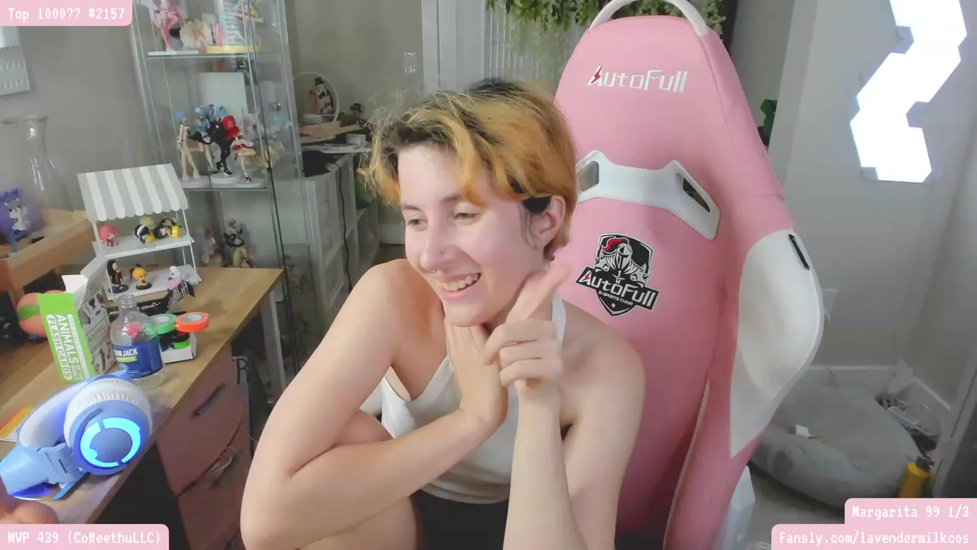 Gallery image thumbnail from KomoBear's myfreecams stream on, 11/16/2023, 08:37 image 20 of 20