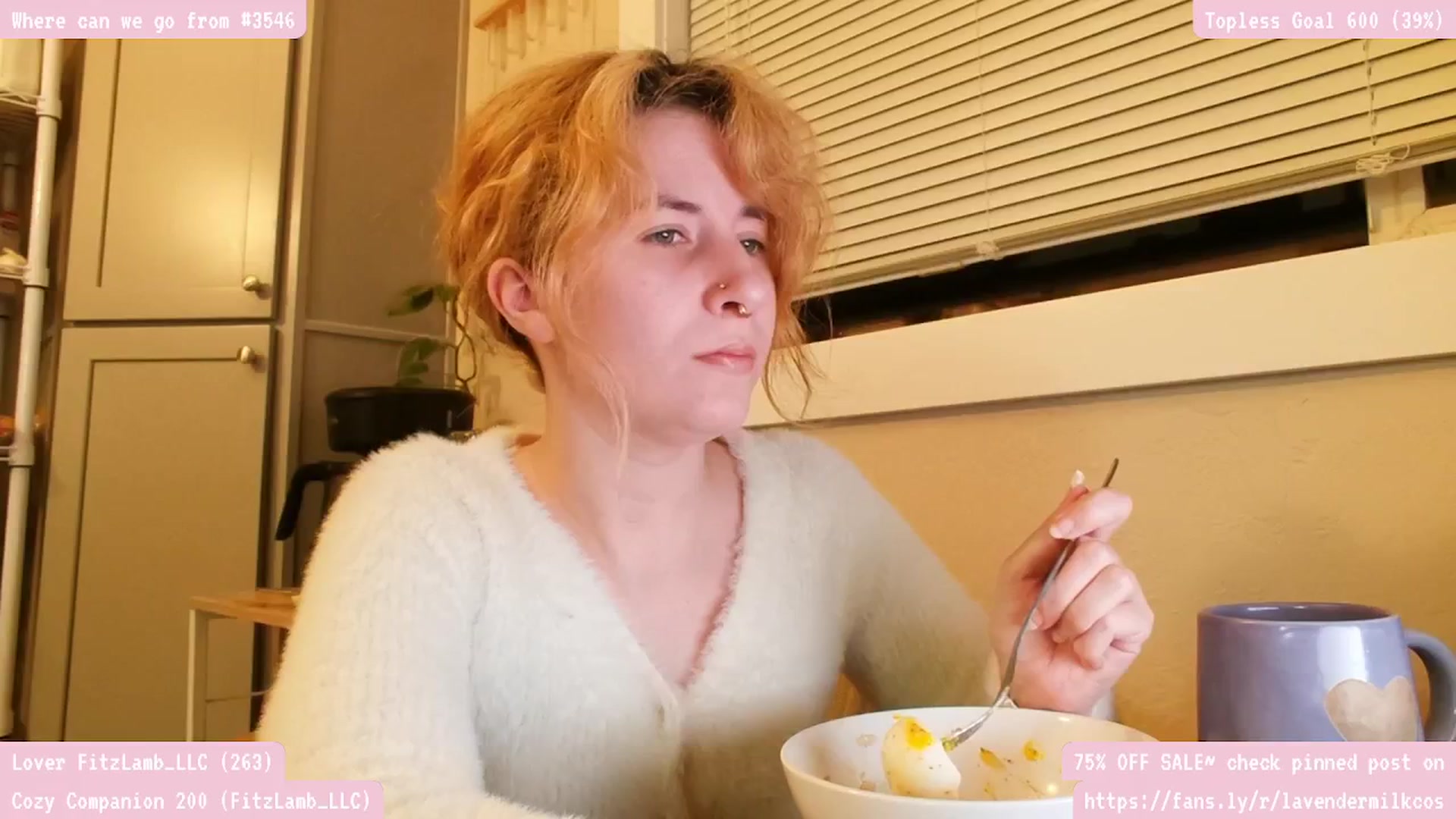 Gallery image thumbnail from KomoBear's myfreecams stream on, 12/01/2024, 01:59 image 14 of 20