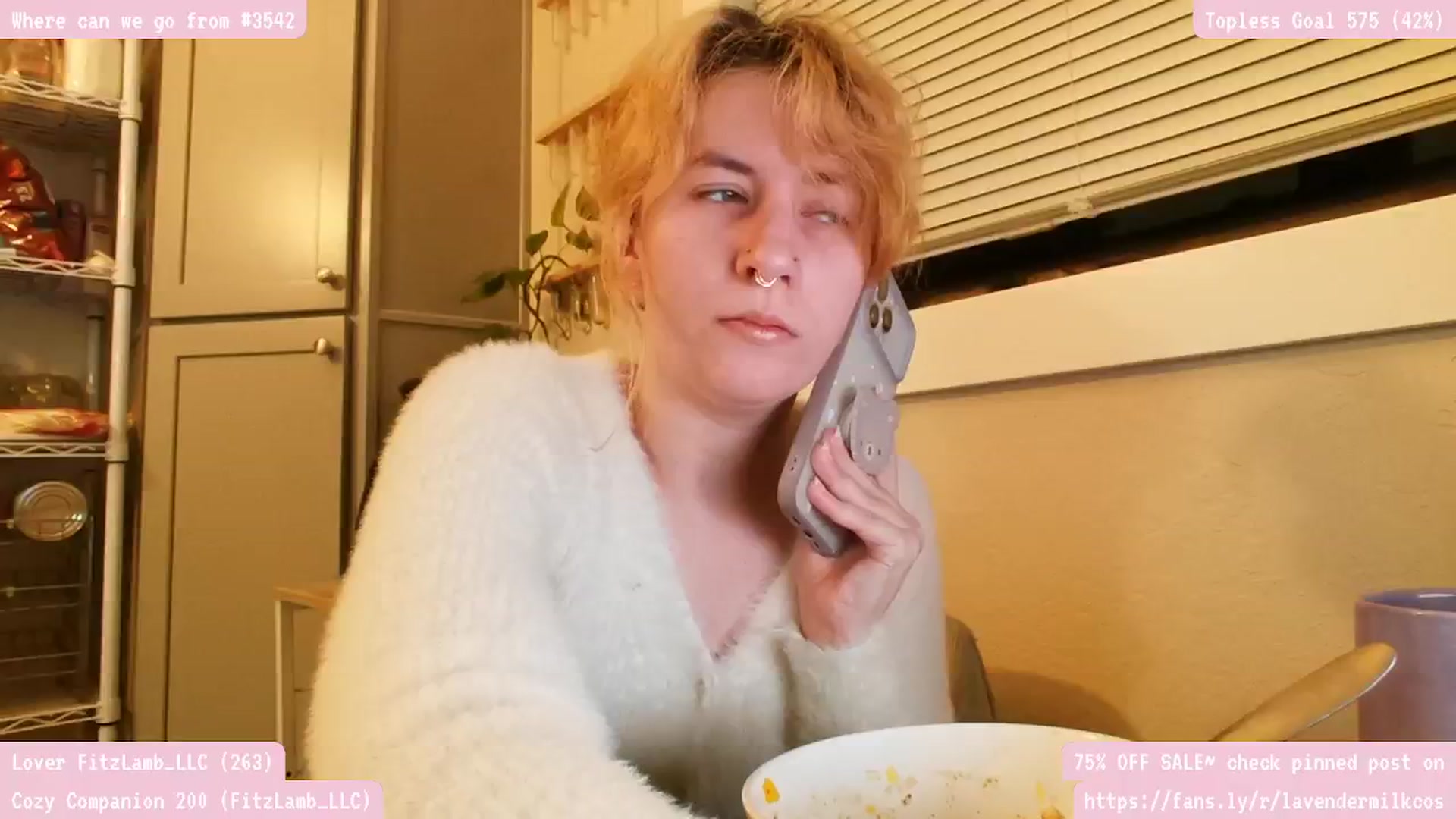 Gallery image thumbnail from KomoBear's myfreecams stream on, 12/01/2024, 01:59 image 16 of 20
