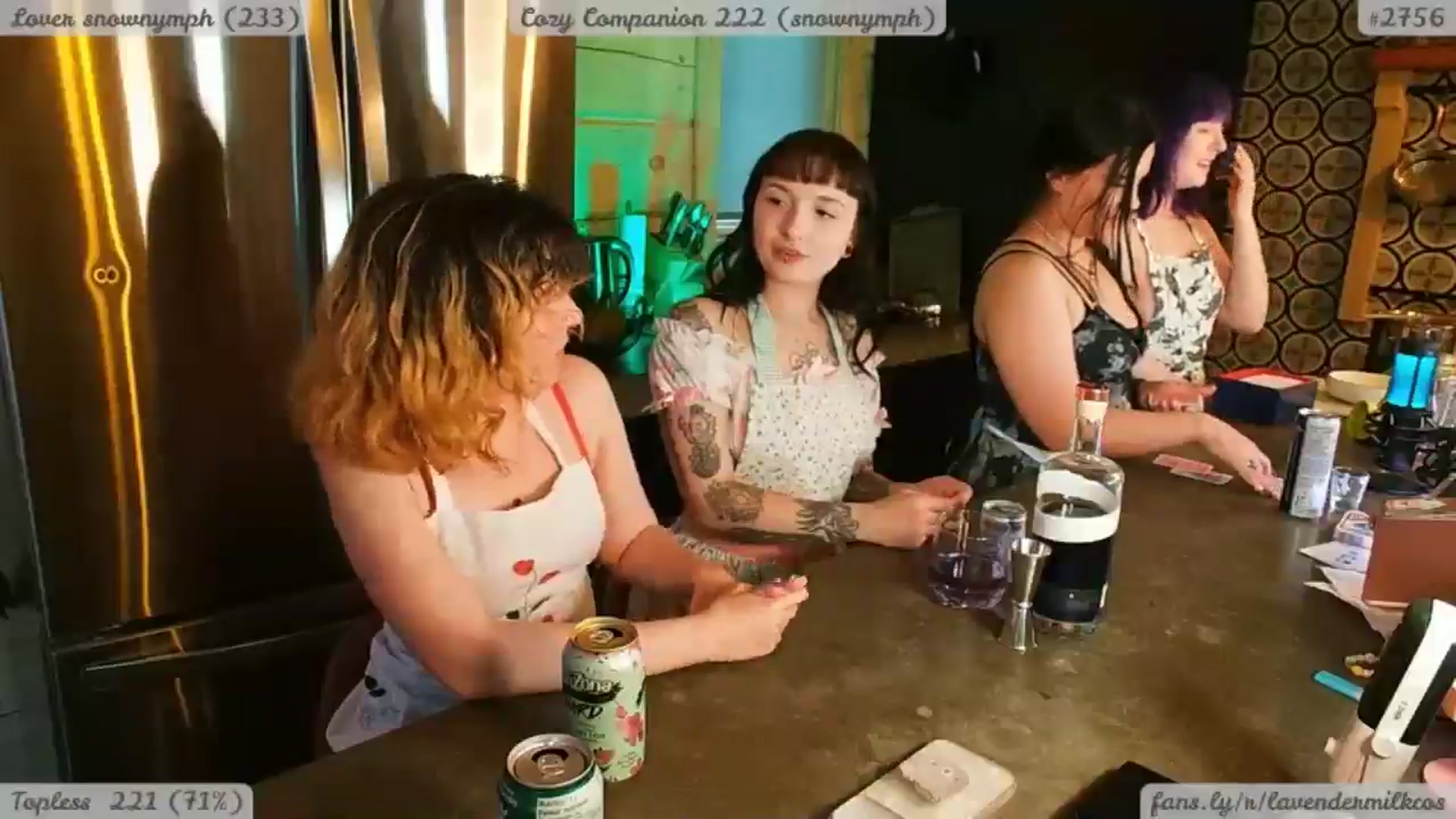 Gallery image thumbnail from KomoBear's myfreecams stream on, 05/06/2025, 03:07 image 10 of 20