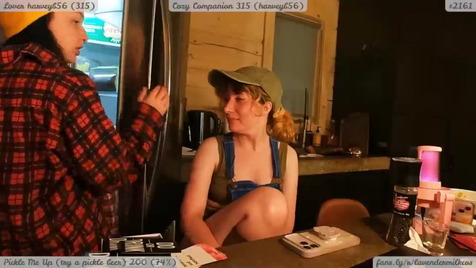 Gallery image thumbnail from KomoBear's myfreecams stream on, 05/07/2025, 04:39 image 10 of 20
